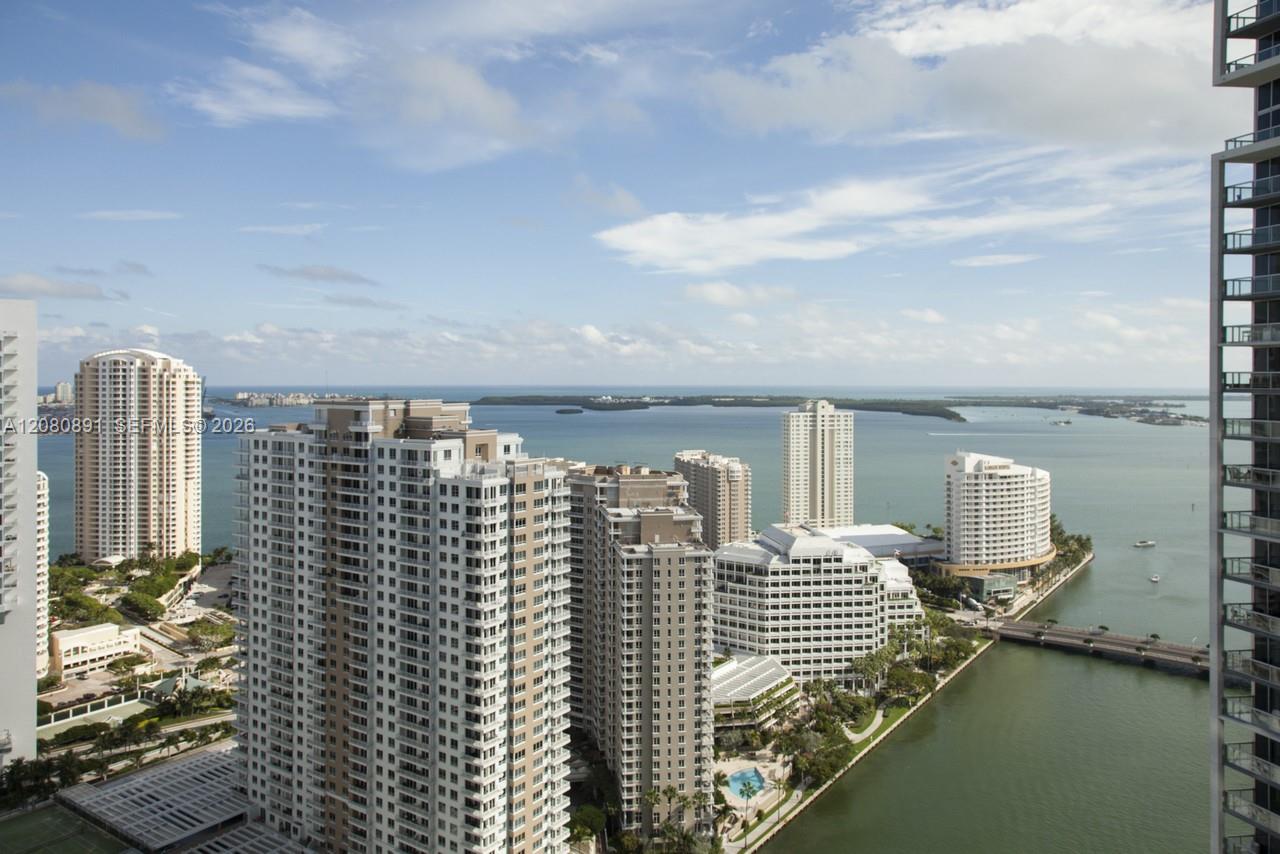 475 Brickell Avenue 3507 Property Photo 1