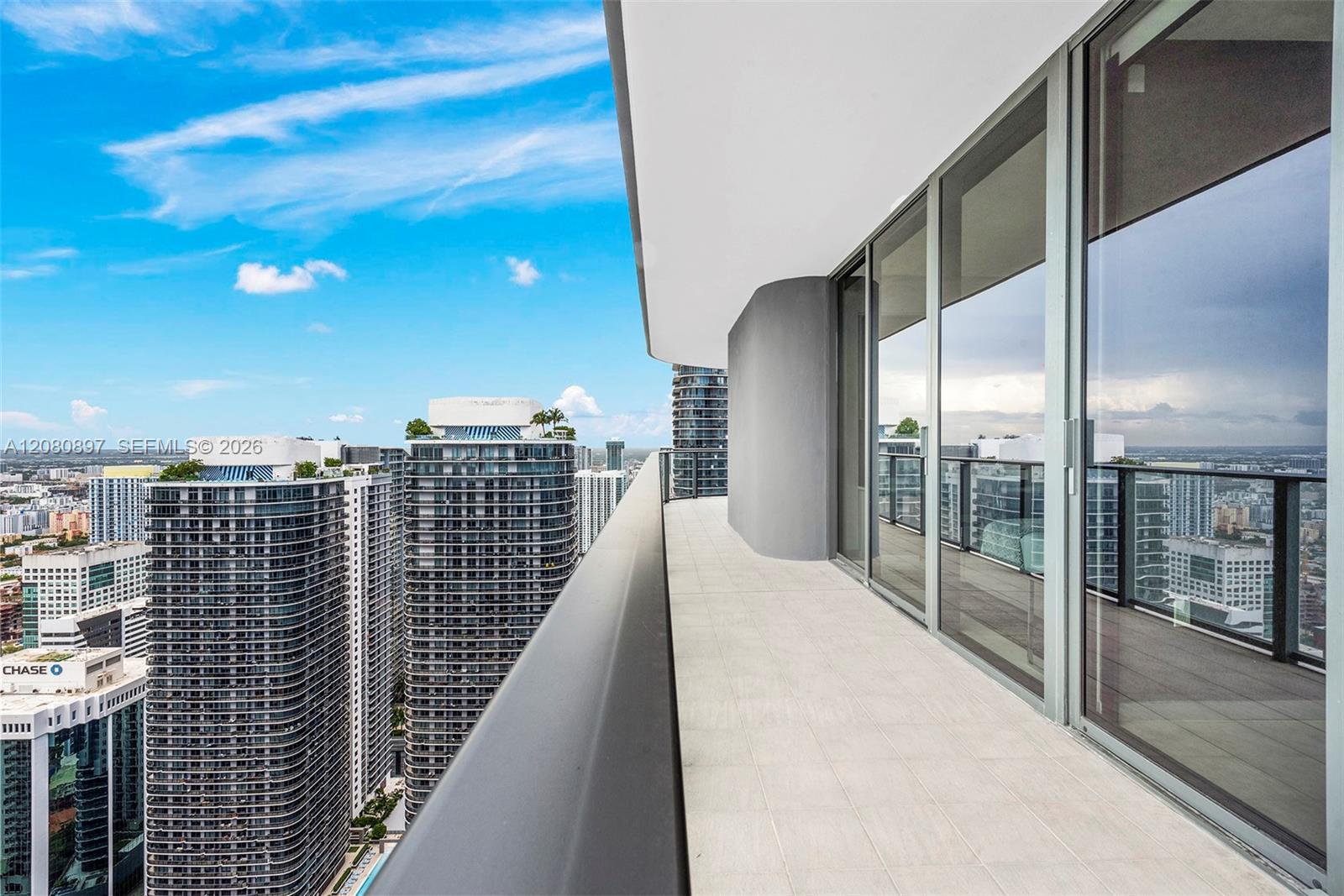 1000 Brickell Plaza Ph5307 Property Photo 26