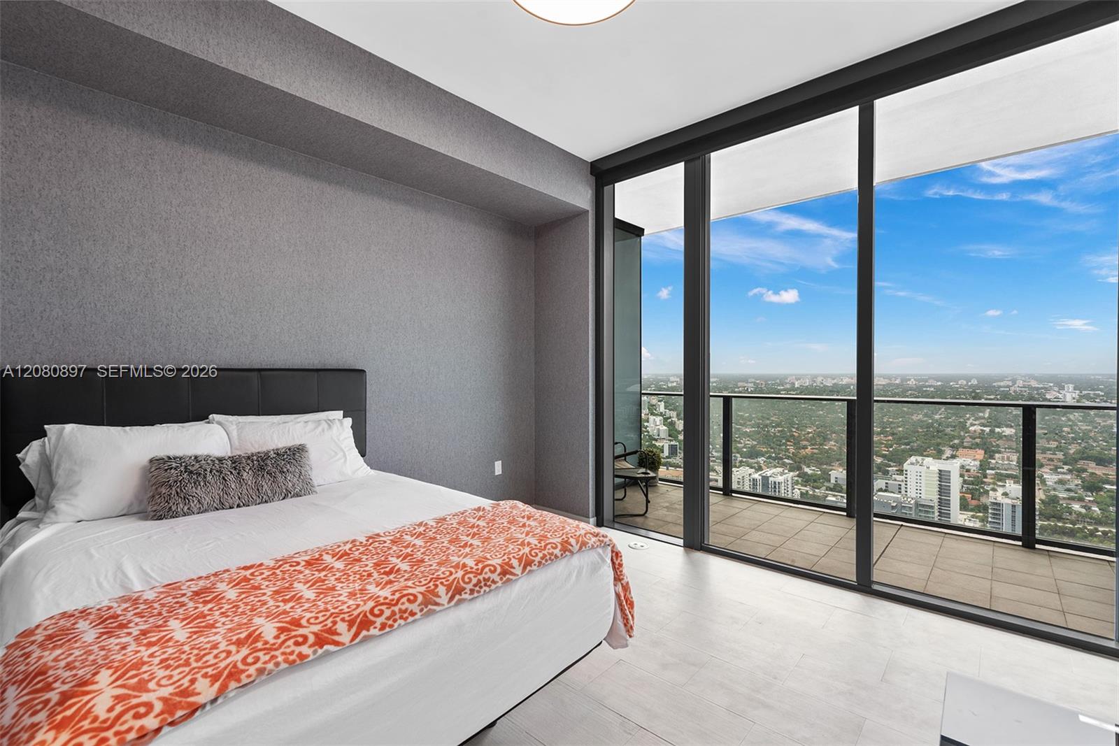 1000 Brickell Plaza Ph5307 Property Photo 34
