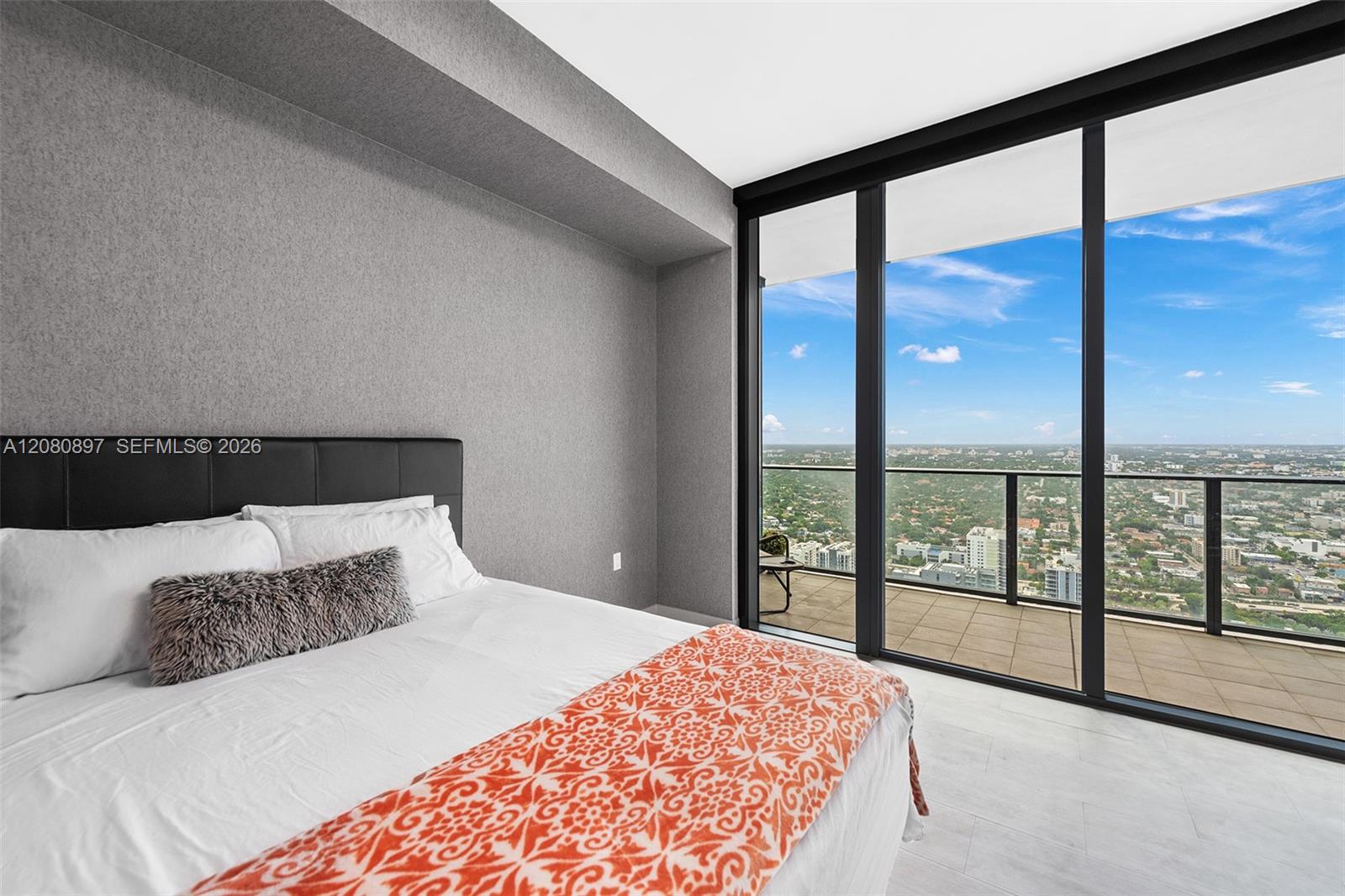 1000 Brickell Plaza Ph5307 Property Photo 35