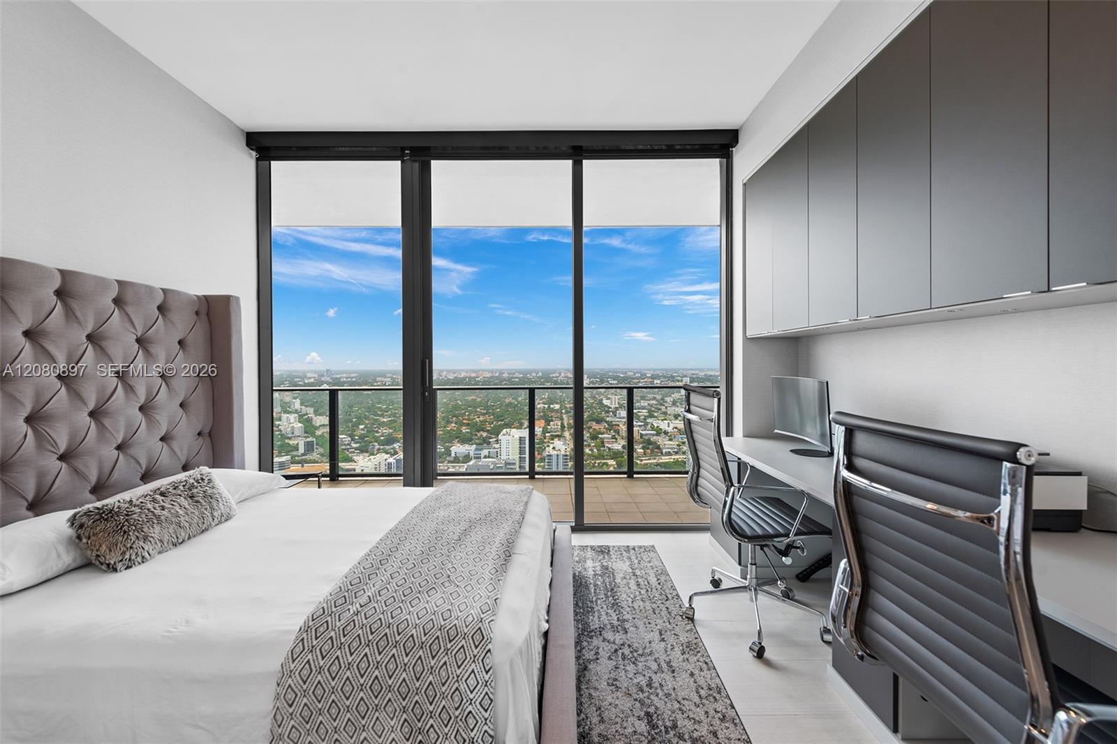 1000 Brickell Plaza Ph5307 Property Photo 47
