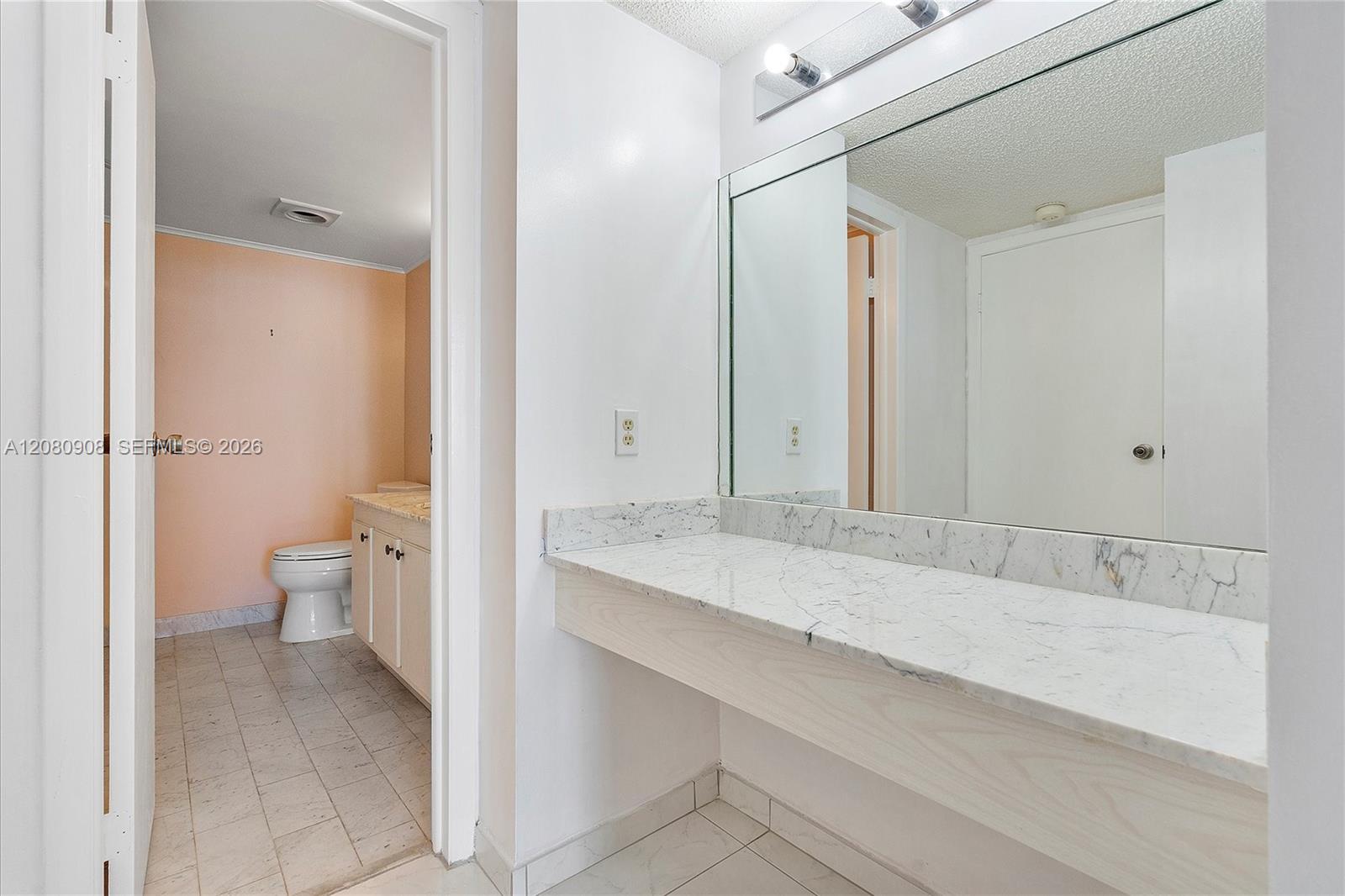 2301 S Ocean Drive 1406 Property Photo 26