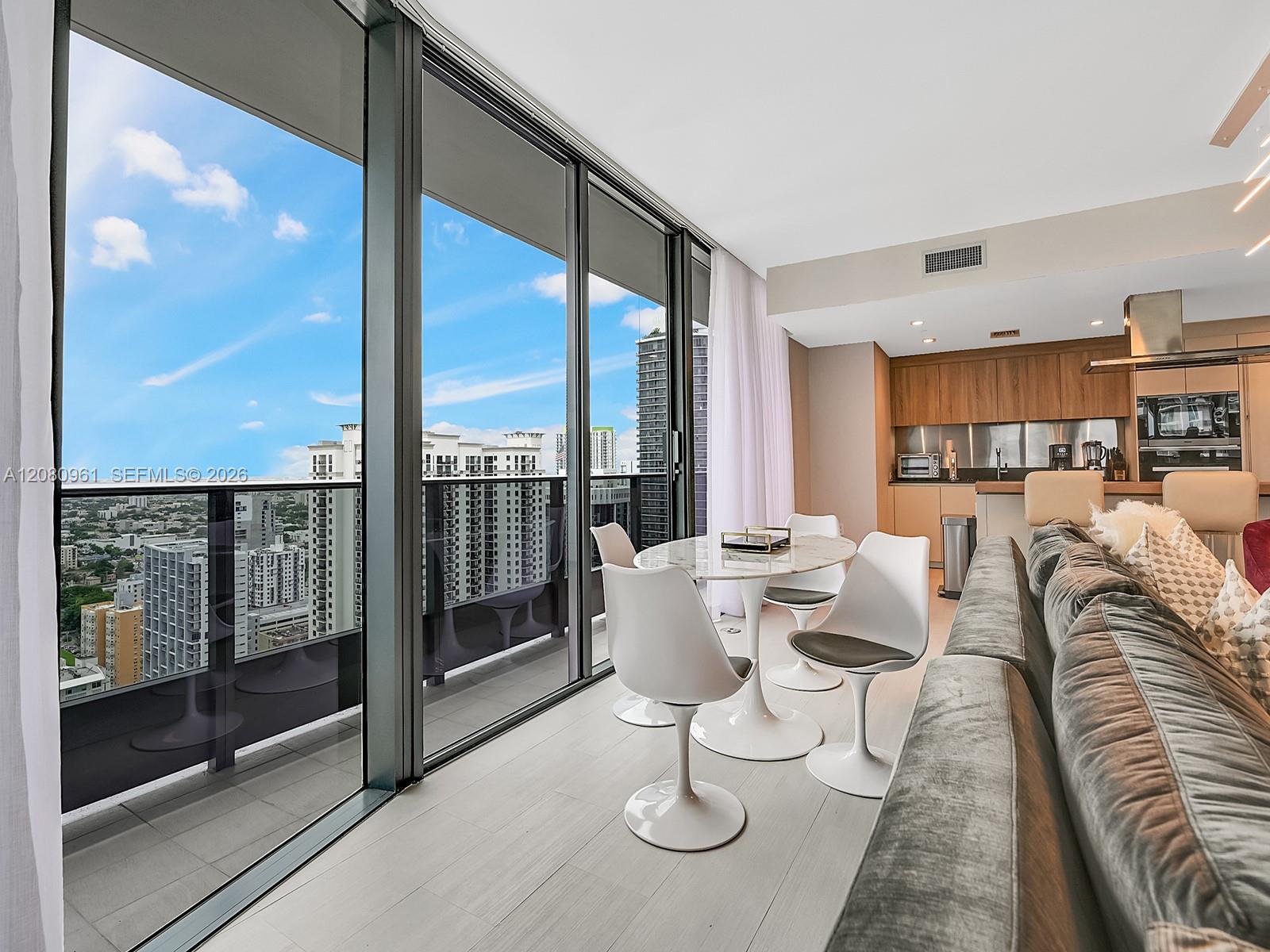 1000 Brickell Plaza 3402 Property Photo 9