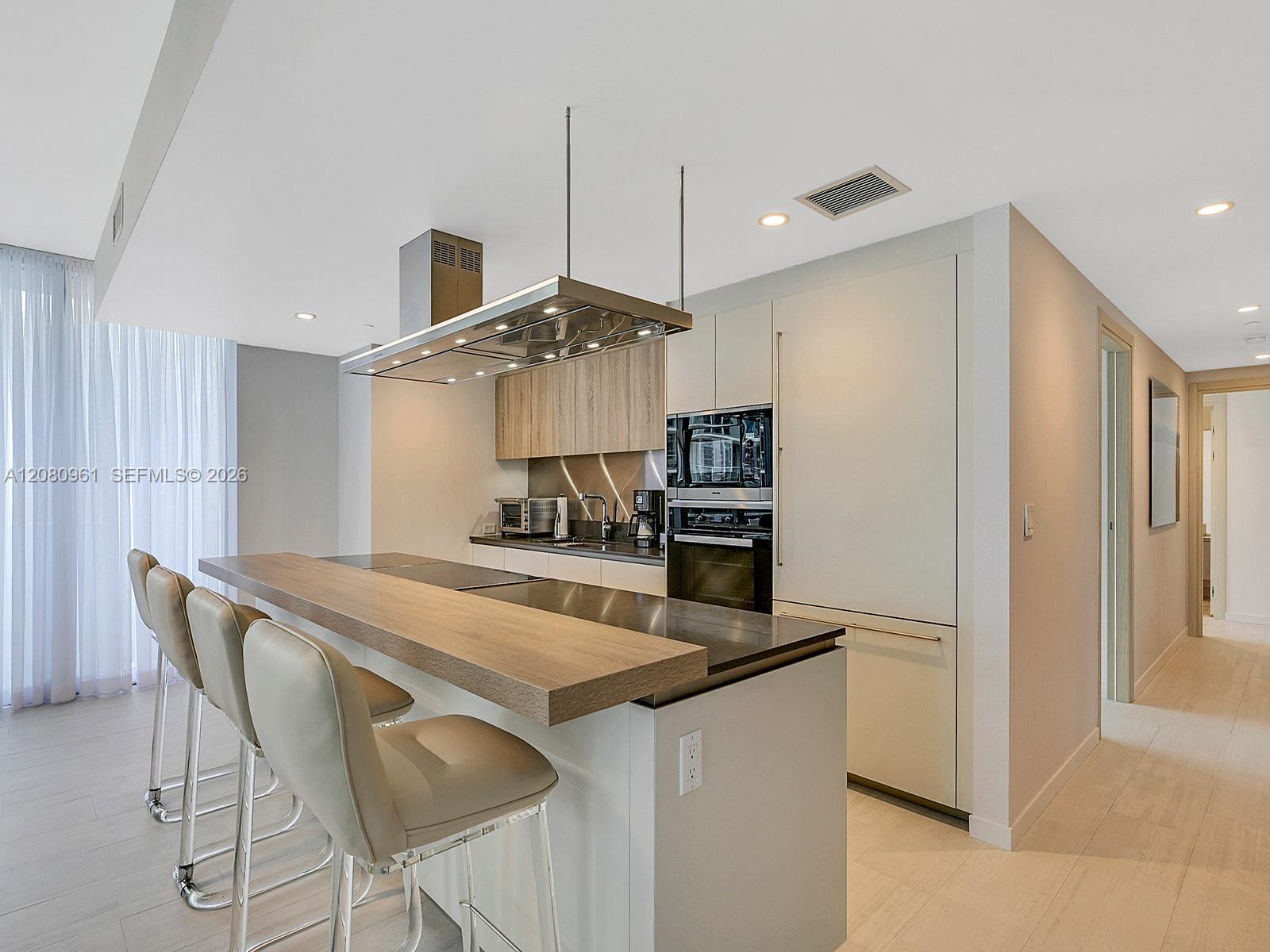 1000 Brickell Plaza 3402 Property Photo 12
