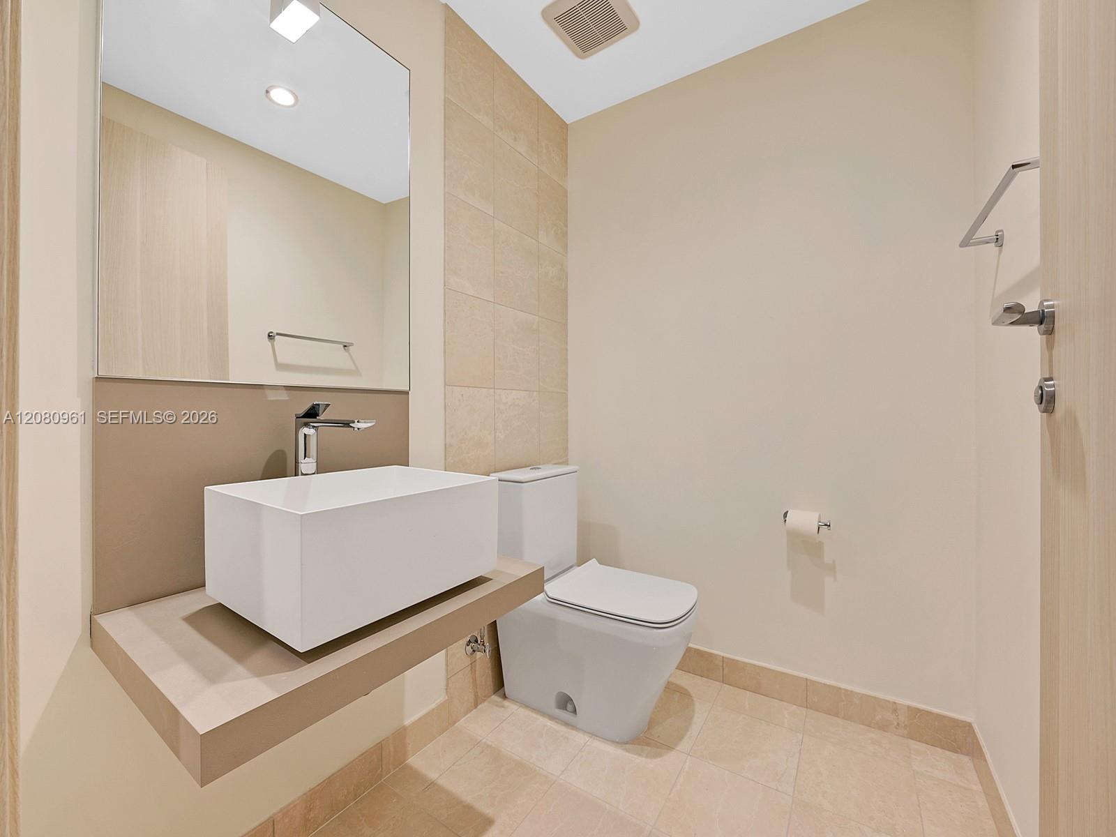 1000 Brickell Plaza 3402 Property Photo 18