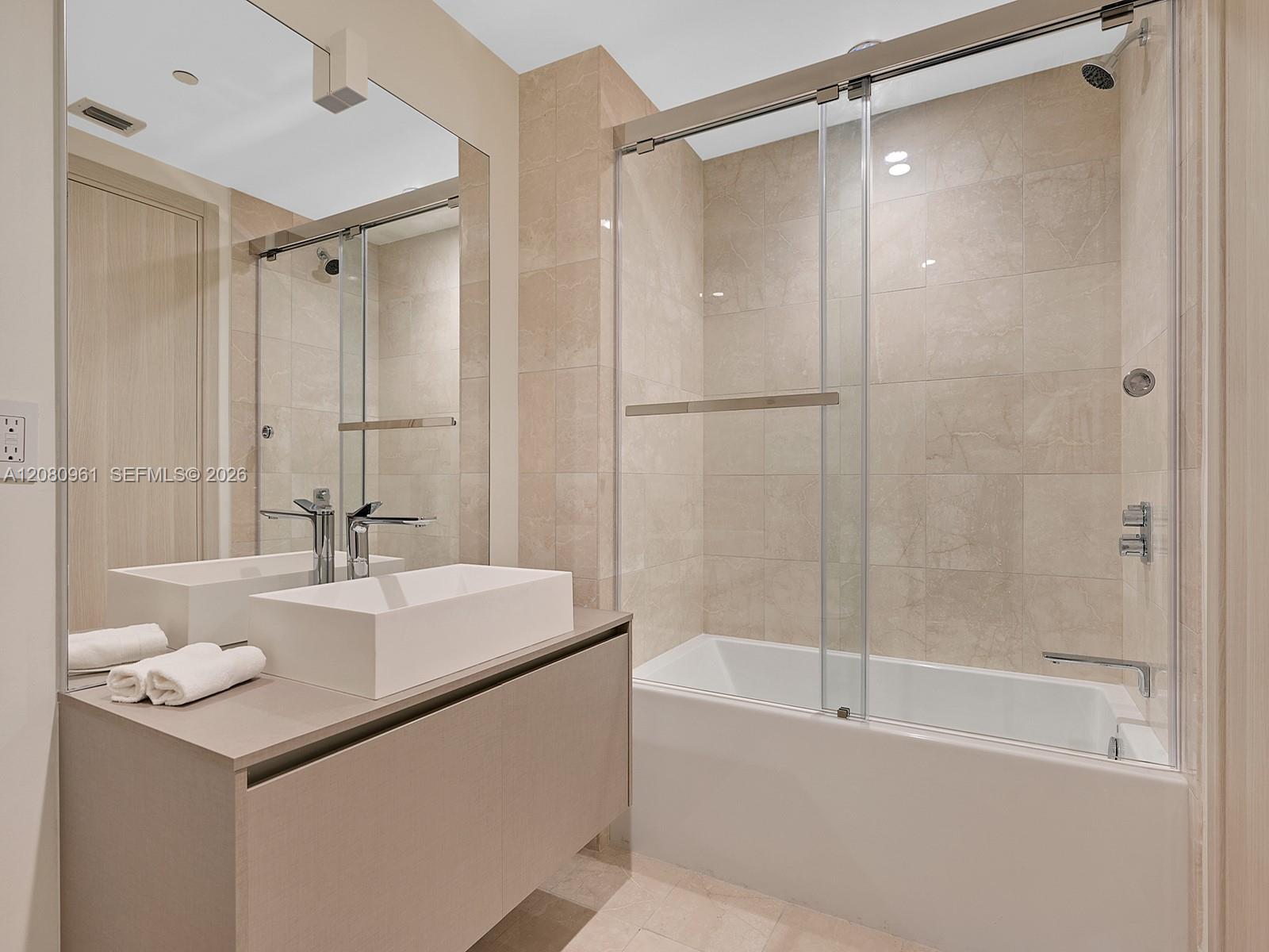 1000 Brickell Plaza 3402 Property Photo 24