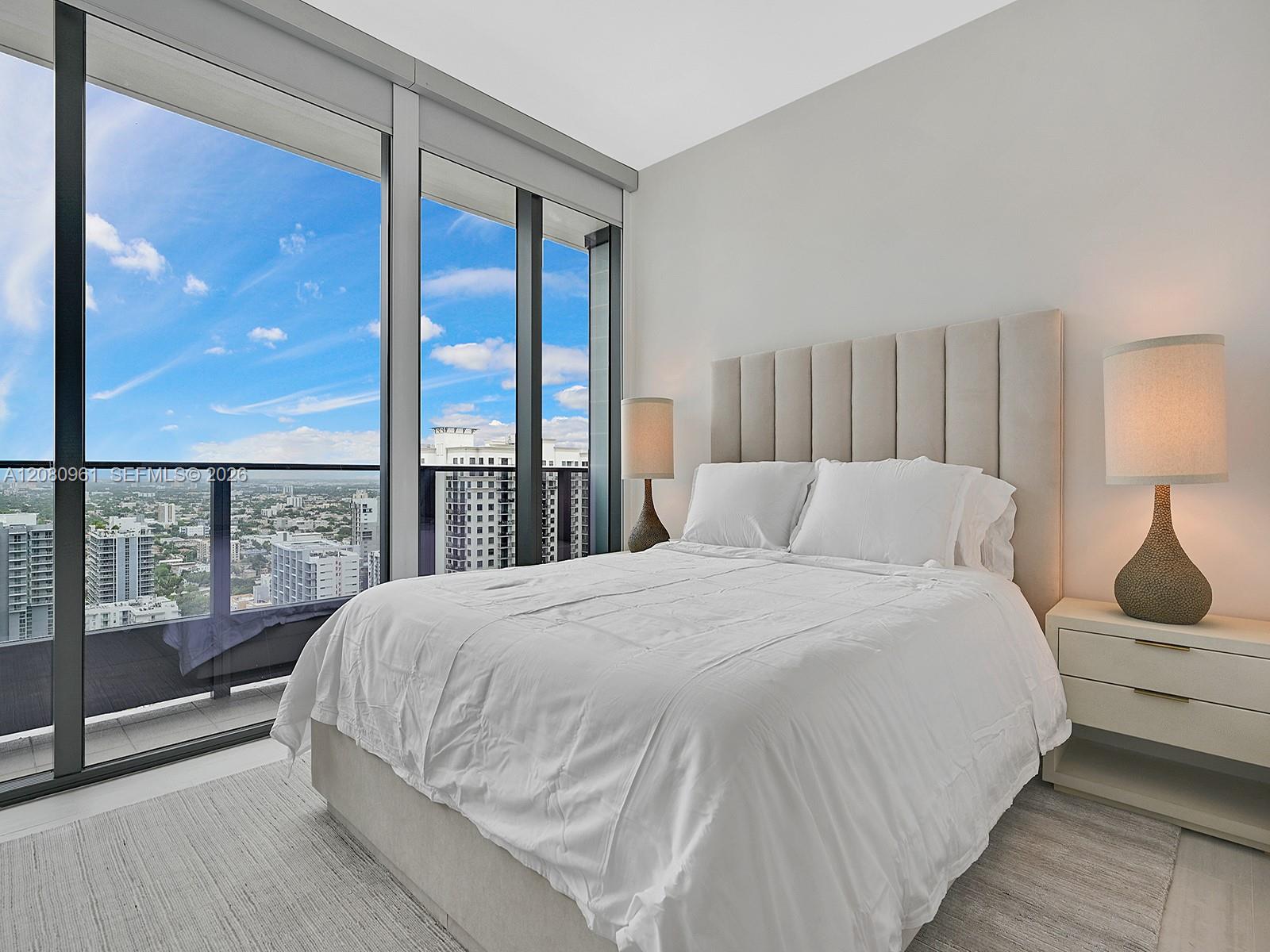 1000 Brickell Plaza 3402 Property Photo 28