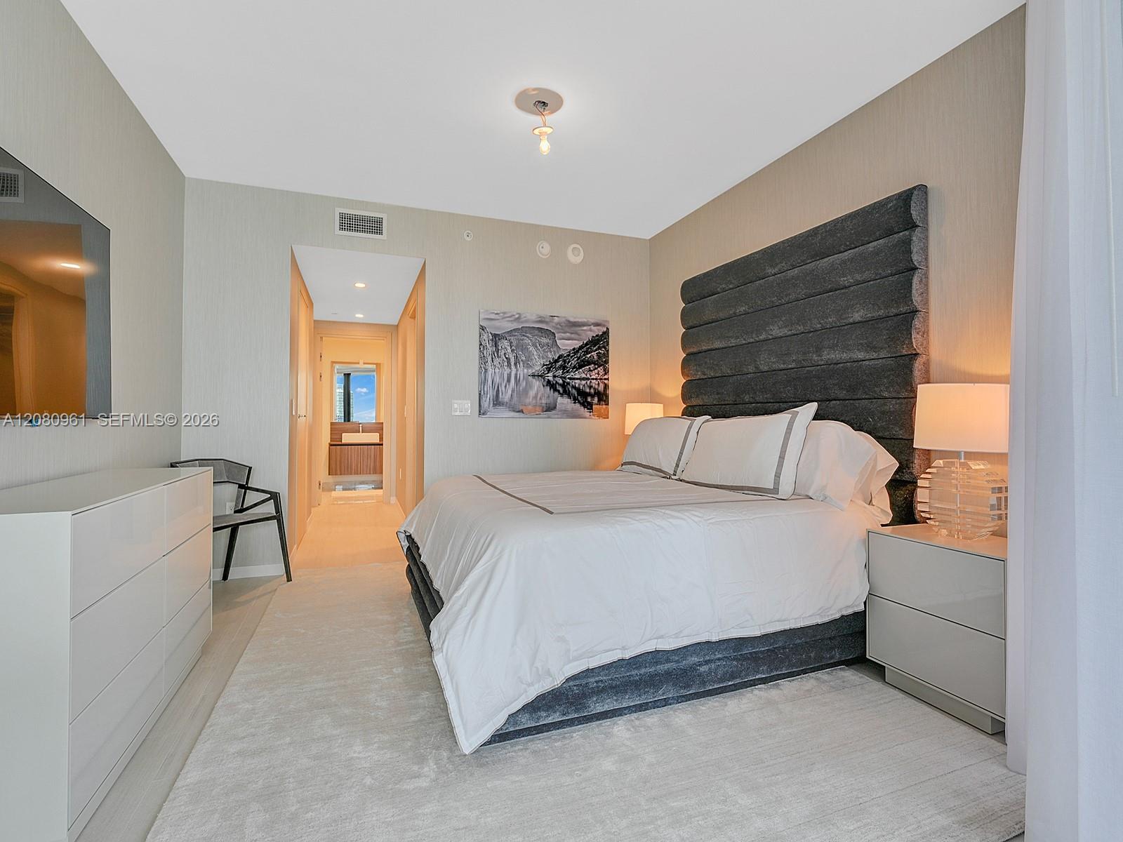 1000 Brickell Plaza 3402 Property Photo 35