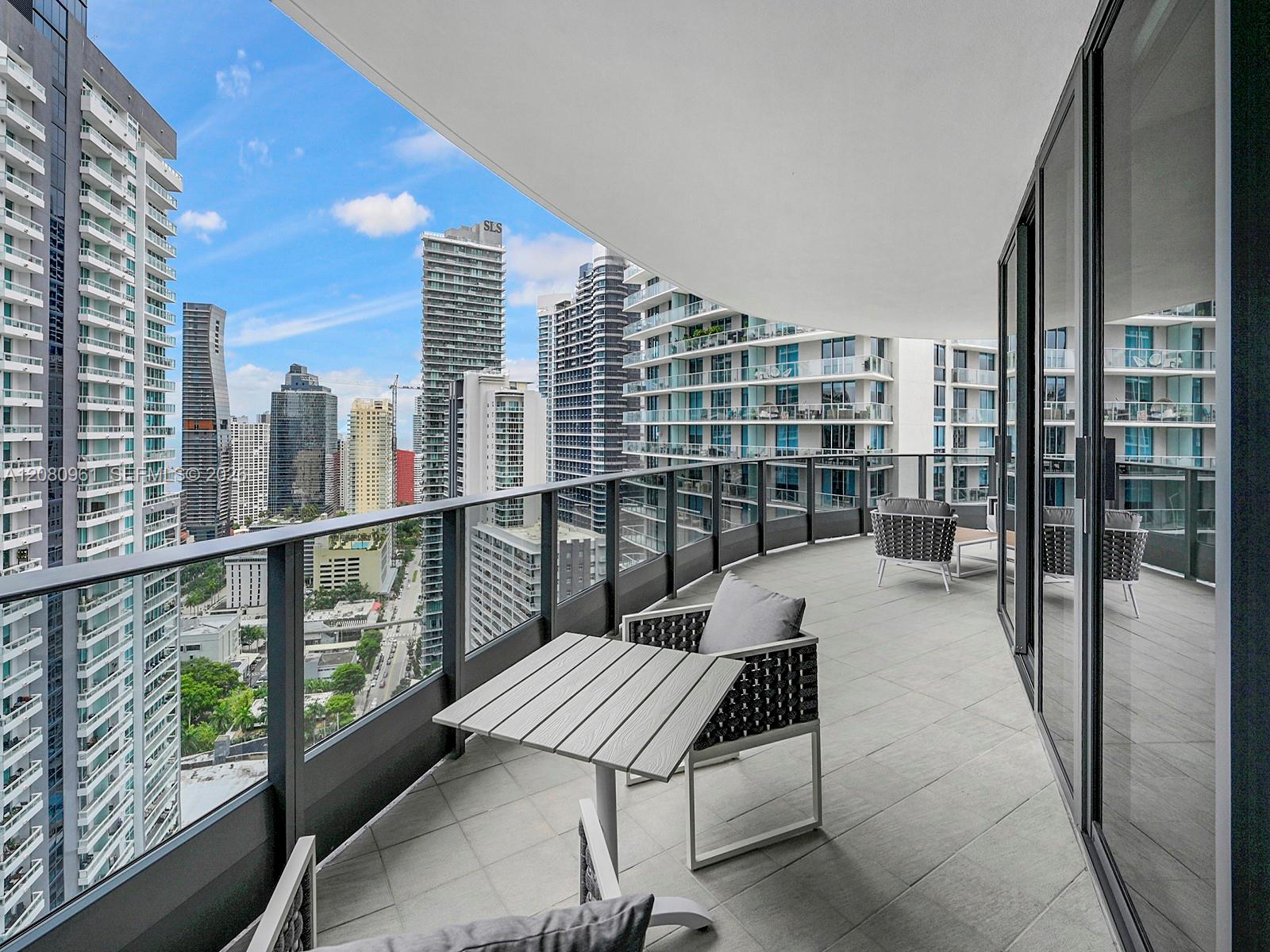 1000 Brickell Plaza 3402 Property Photo 37