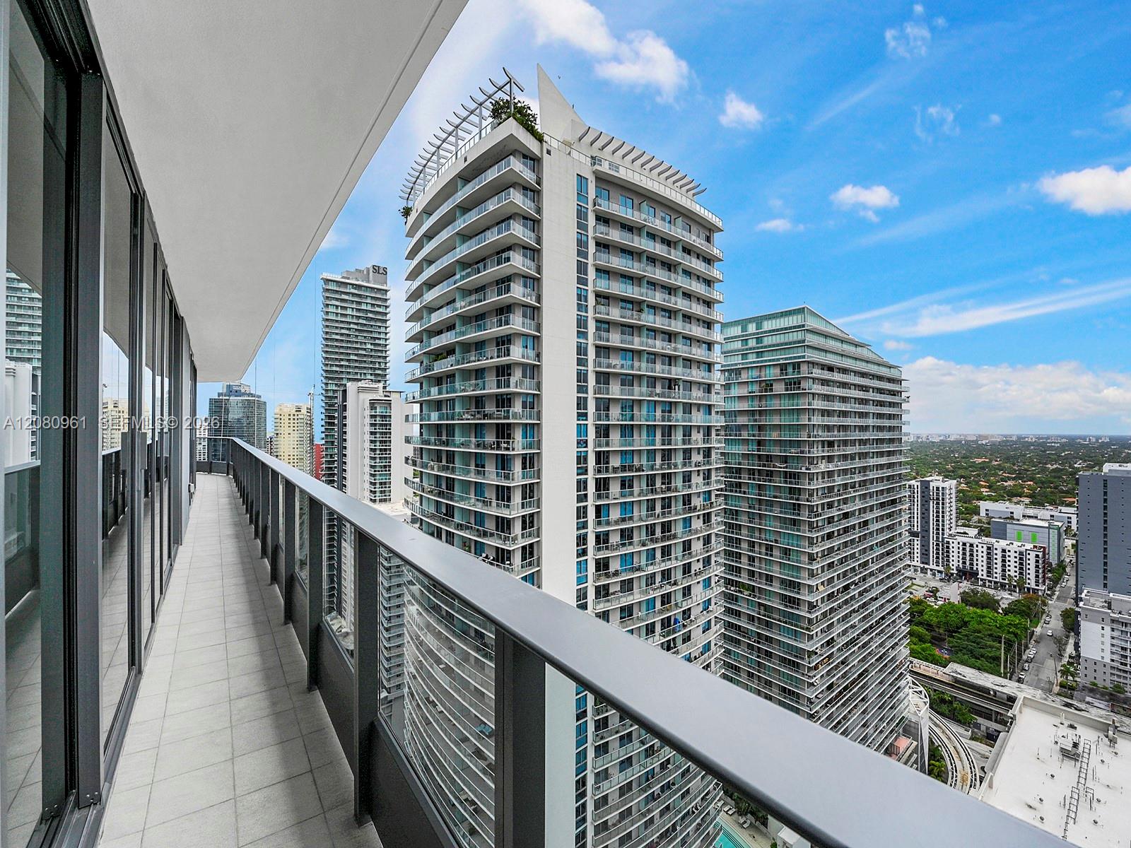 1000 Brickell Plaza 3402 Property Photo 42