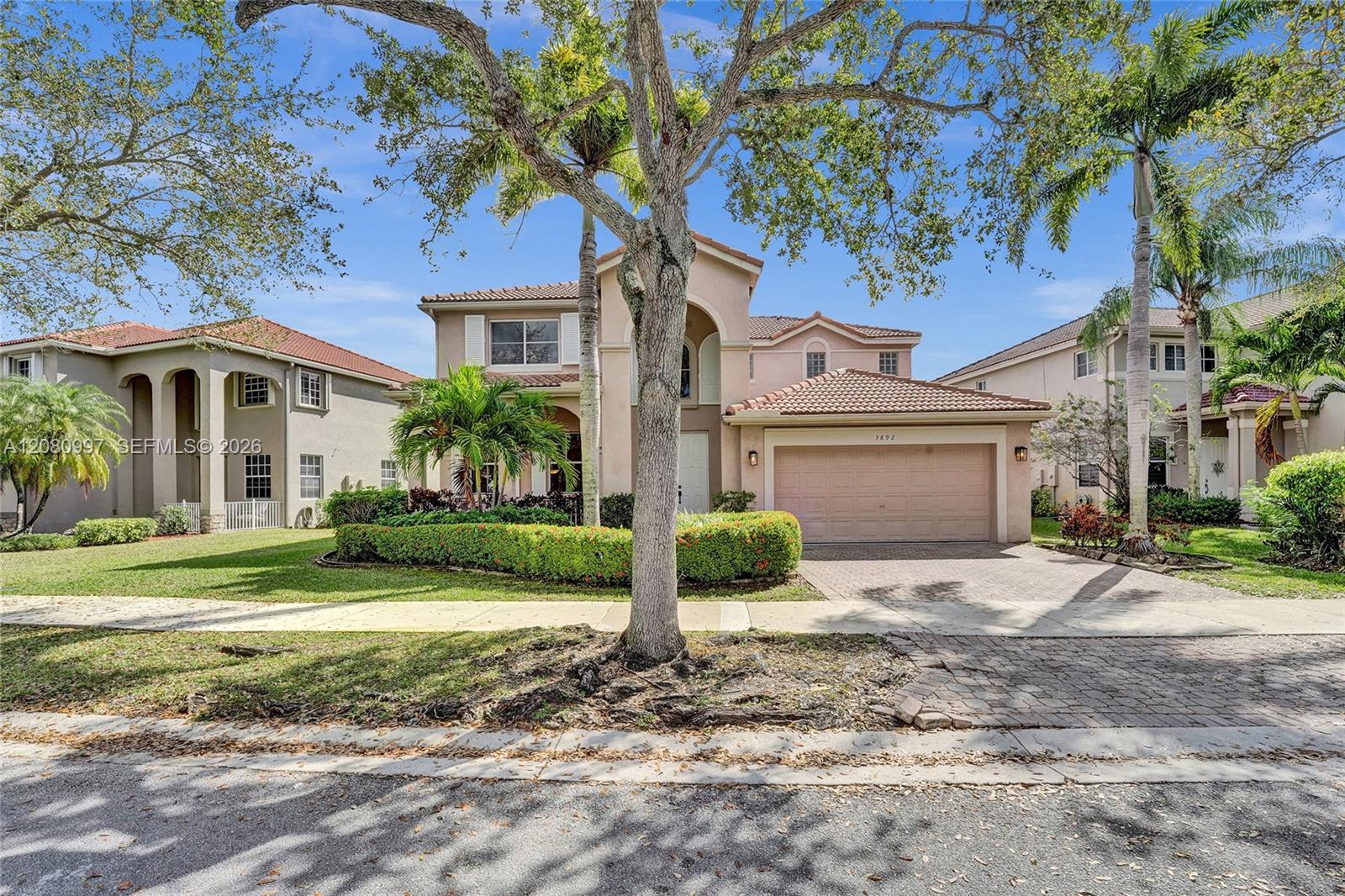 3892 Falcon Ridge Circle Property Photo 4