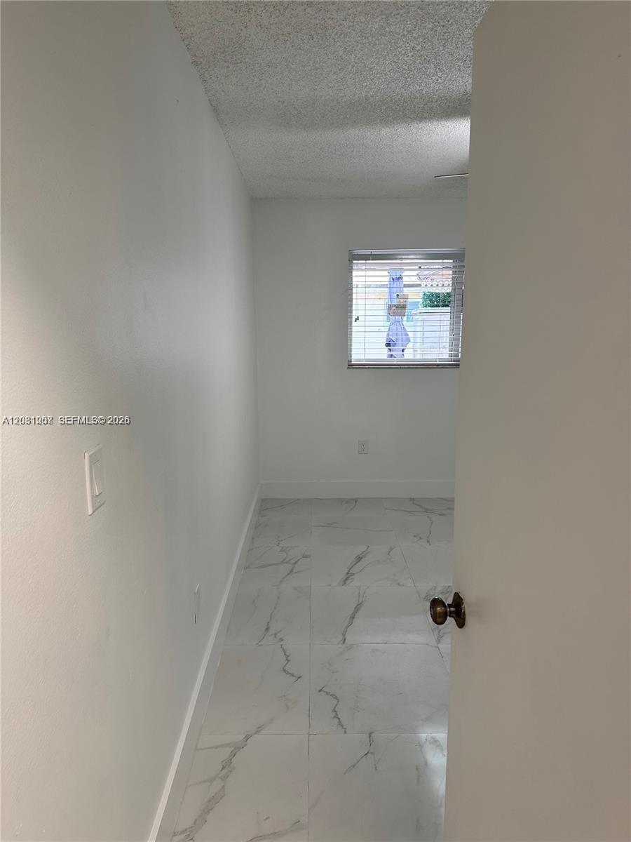 324 E 34th 1 Property Photo 11