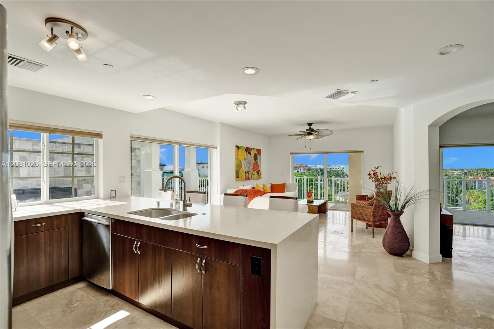 A12081026 Property Photo 28