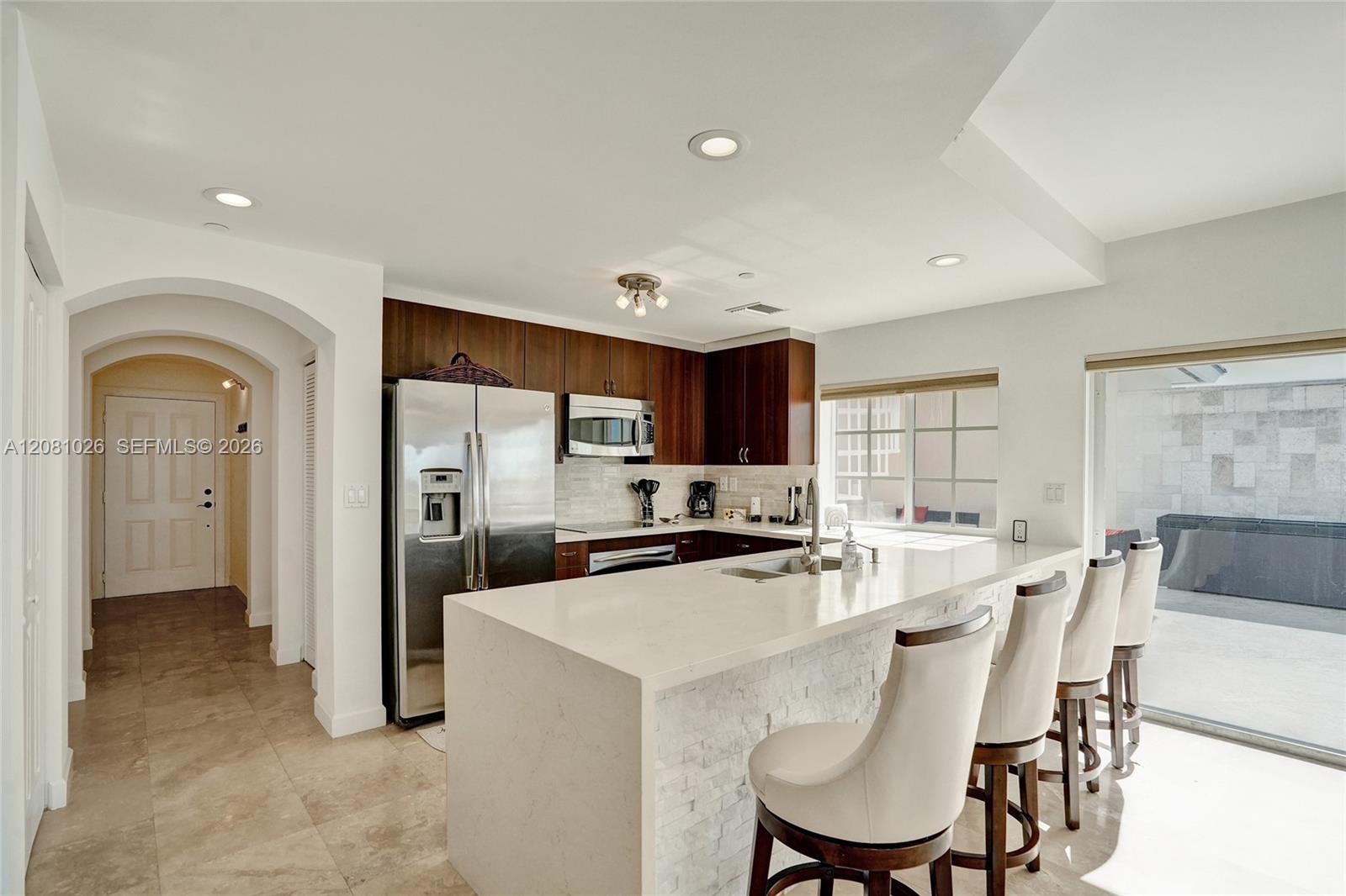 A12081026 Property Photo 30