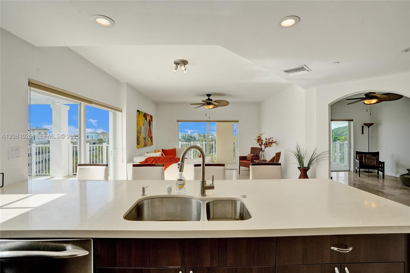 A12081026 Property Photo 35