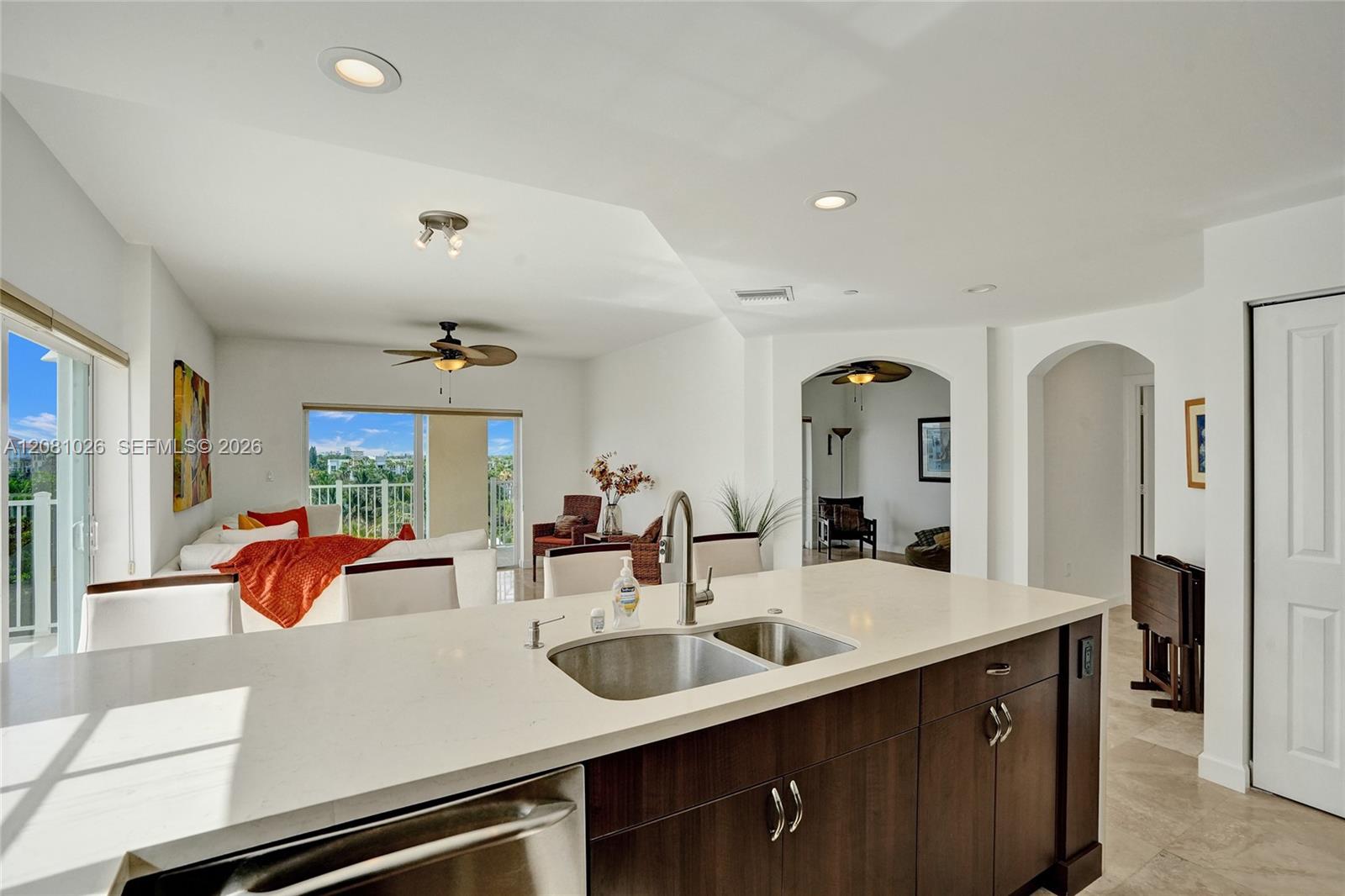 A12081026 Property Photo 37