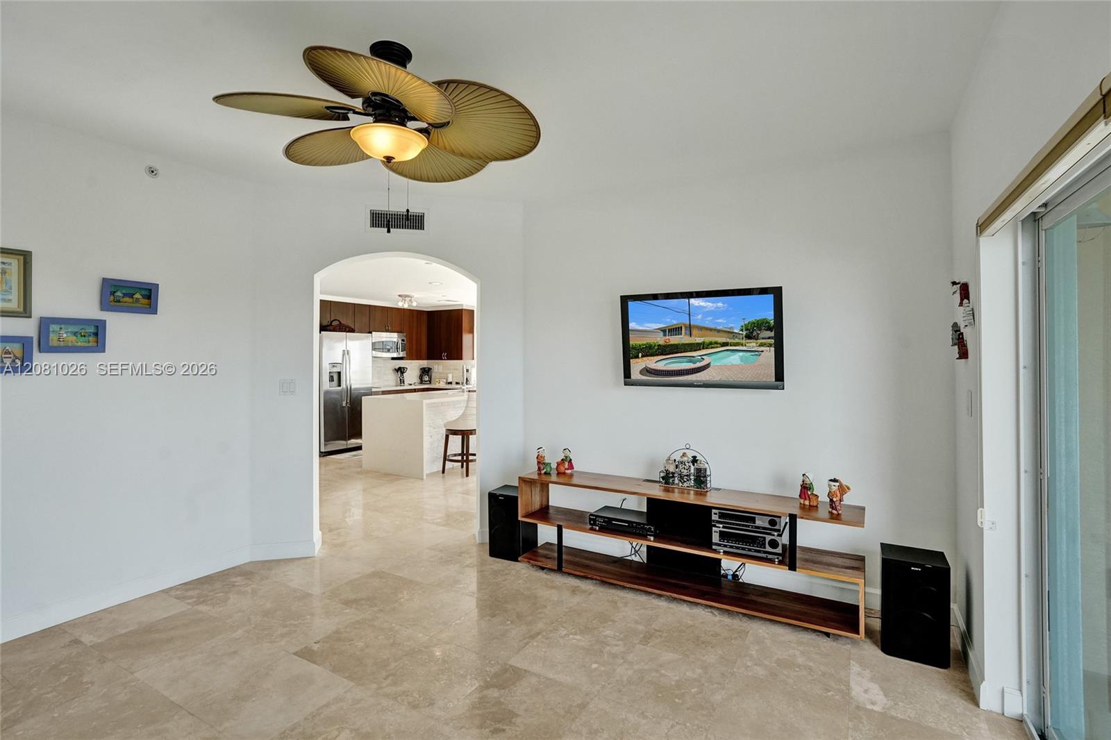 A12081026 Property Photo 51