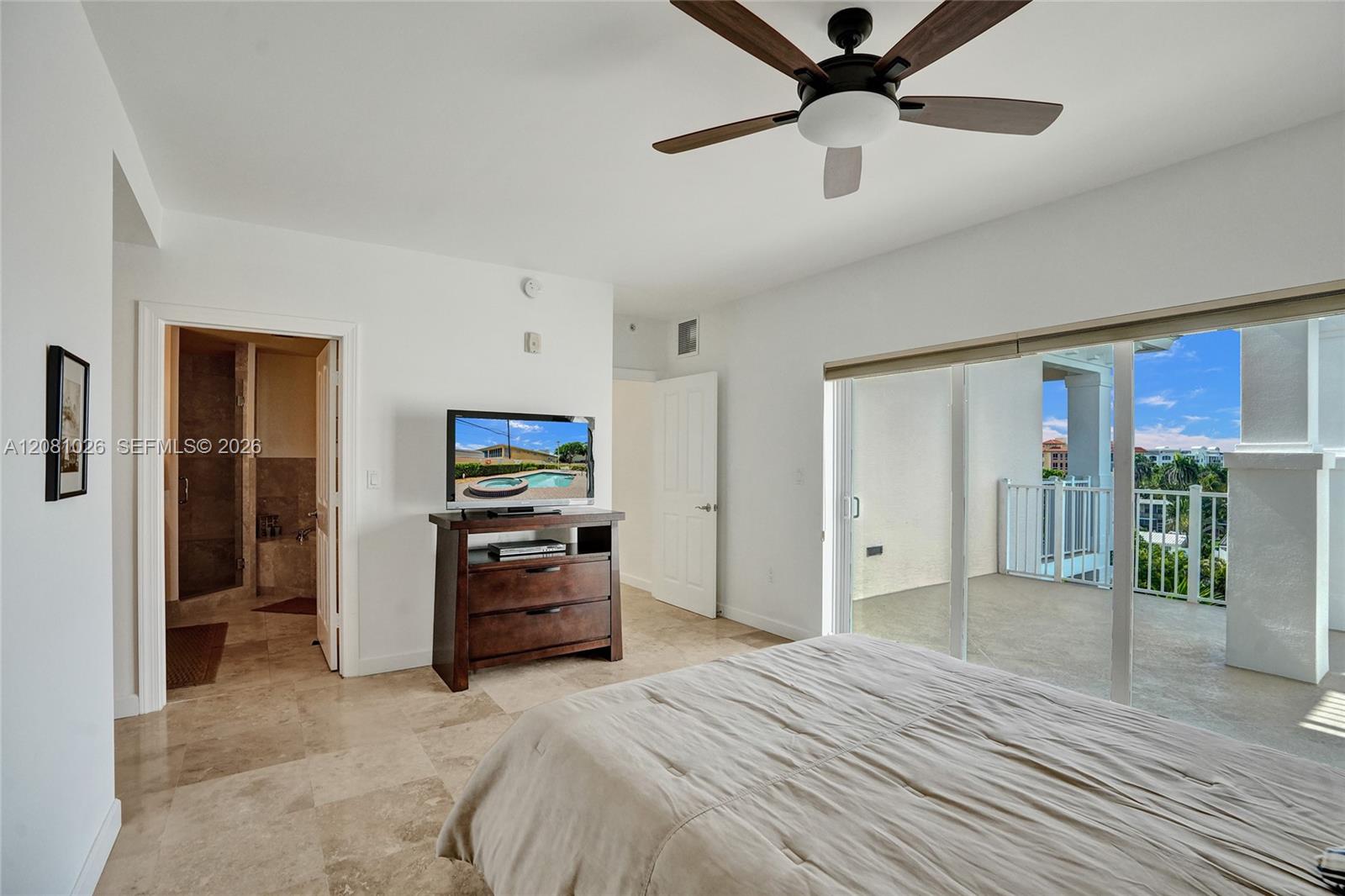 A12081026 Property Photo 55