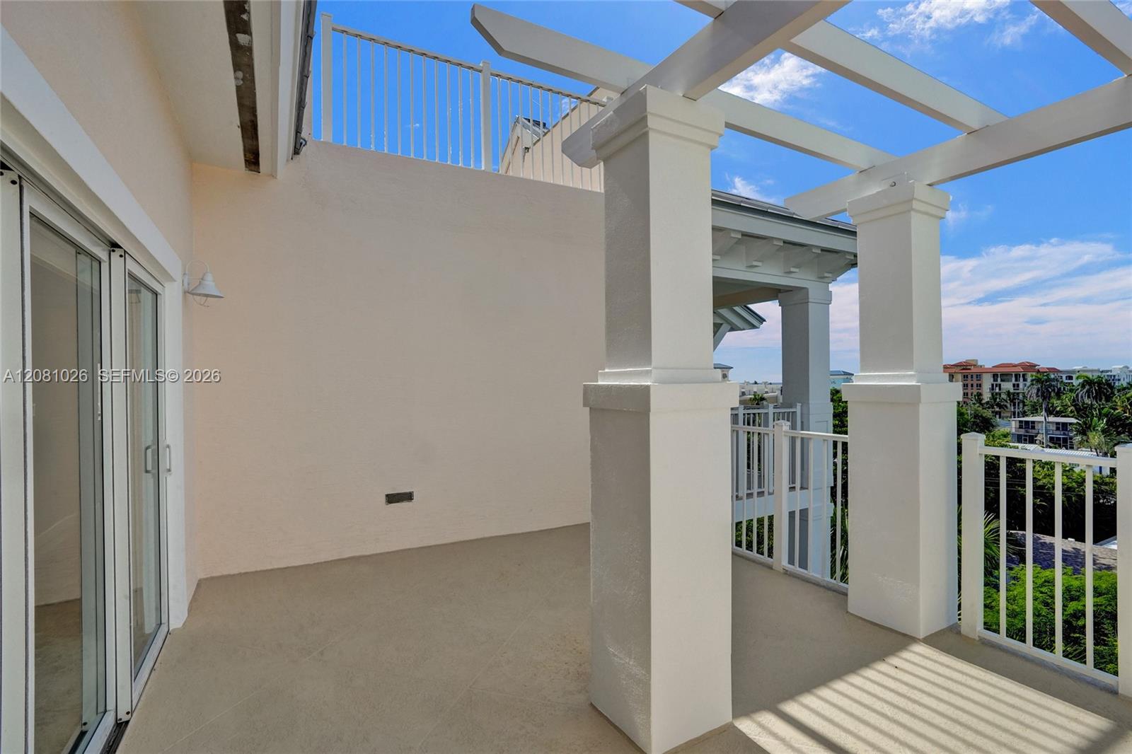 A12081026 Property Photo 68