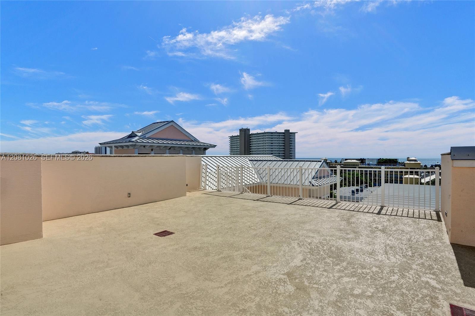 A12081026 Property Photo 88