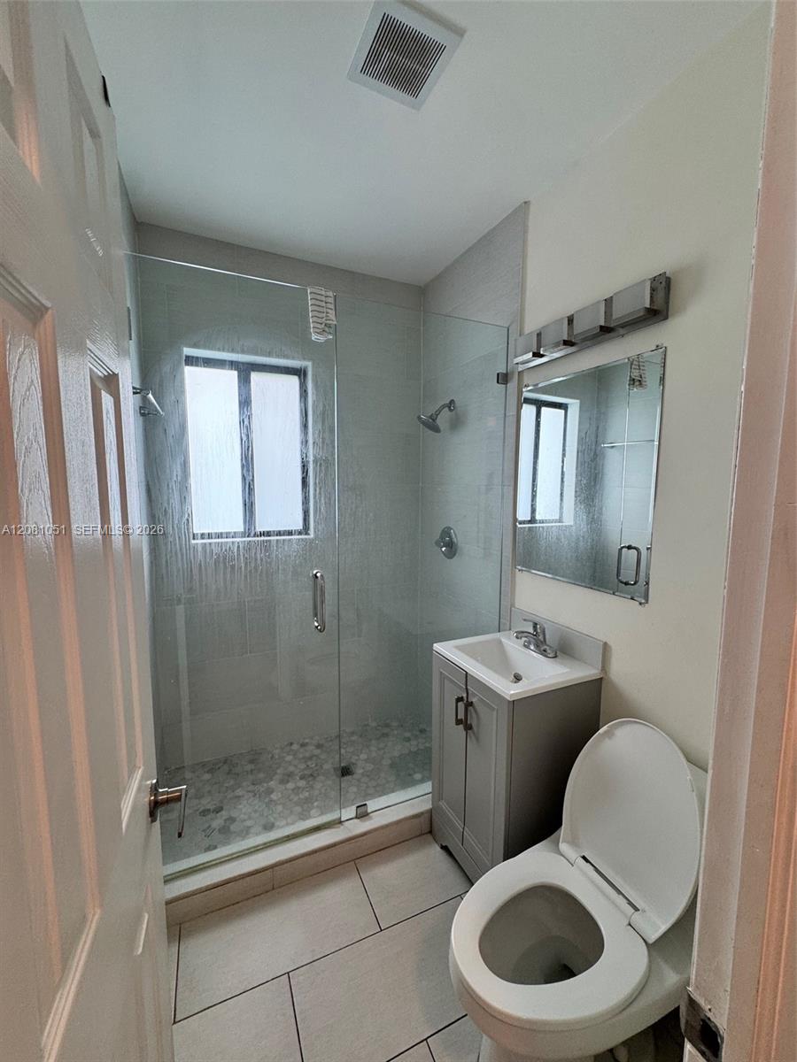 570 Ne 69th Street 5 Property Photo 15