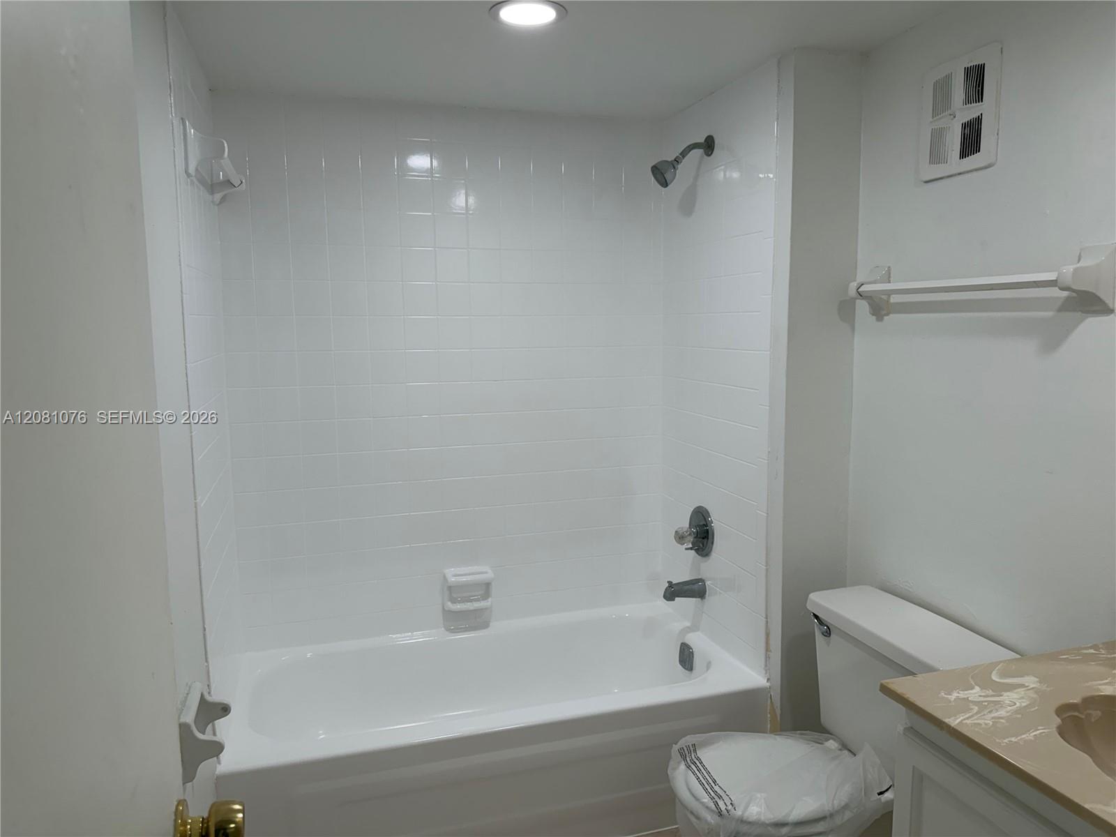 8000 Fairview Drive 202 Property Photo 12