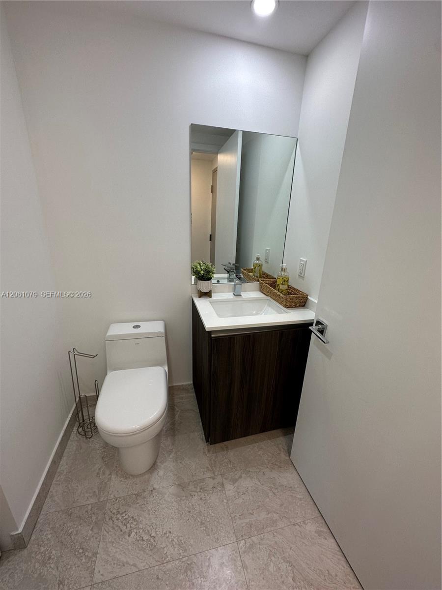 488 Ne 18th Street 4701 Property Photo 17