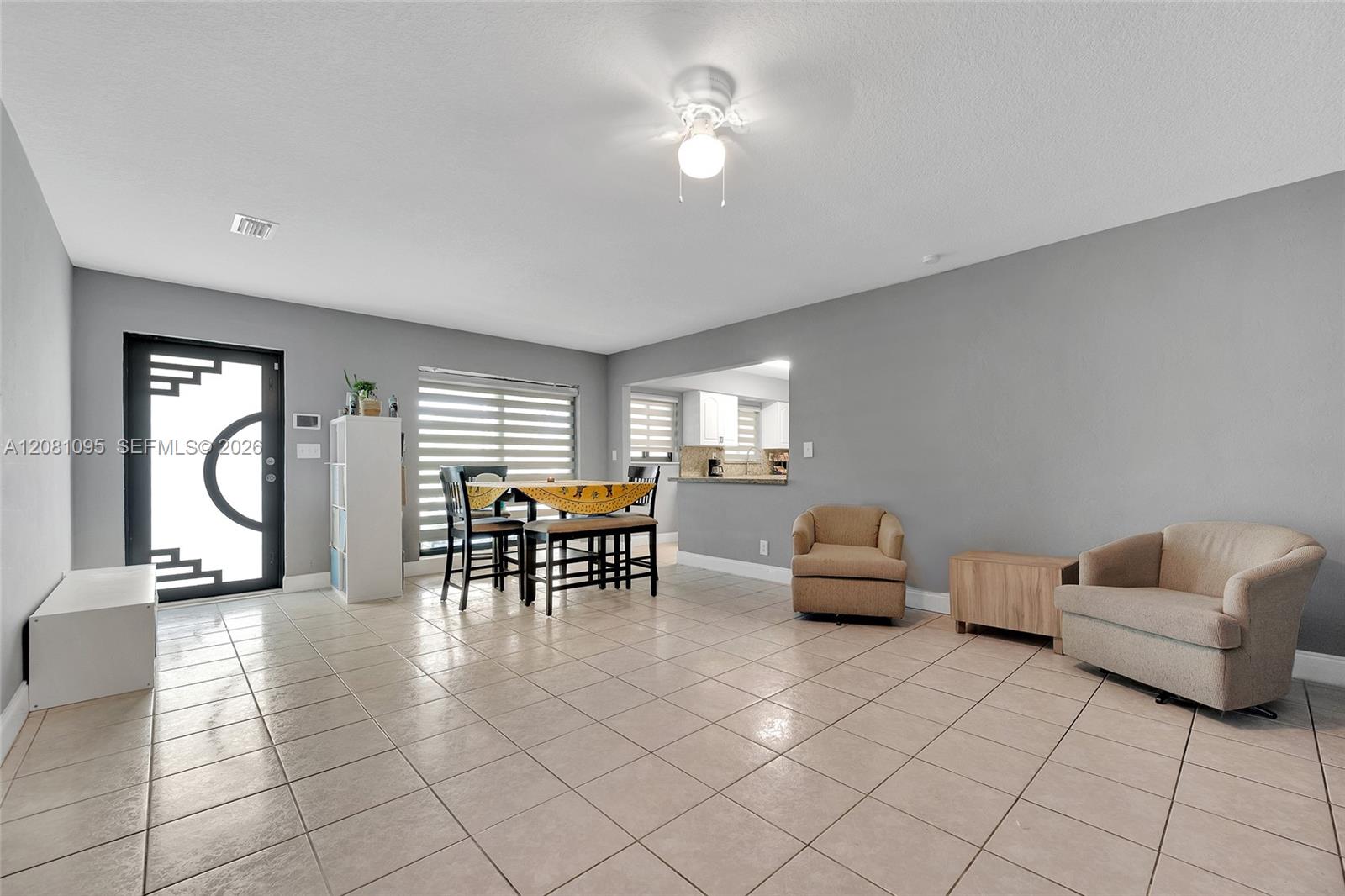 1024 Long Island Avenue Property Photo 6