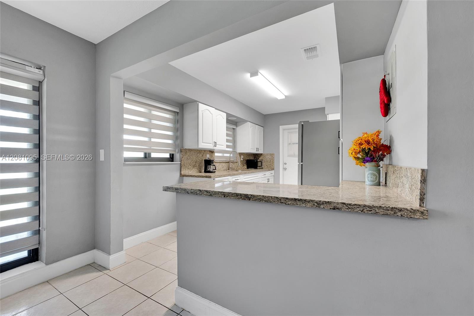 1024 Long Island Avenue Property Photo 9