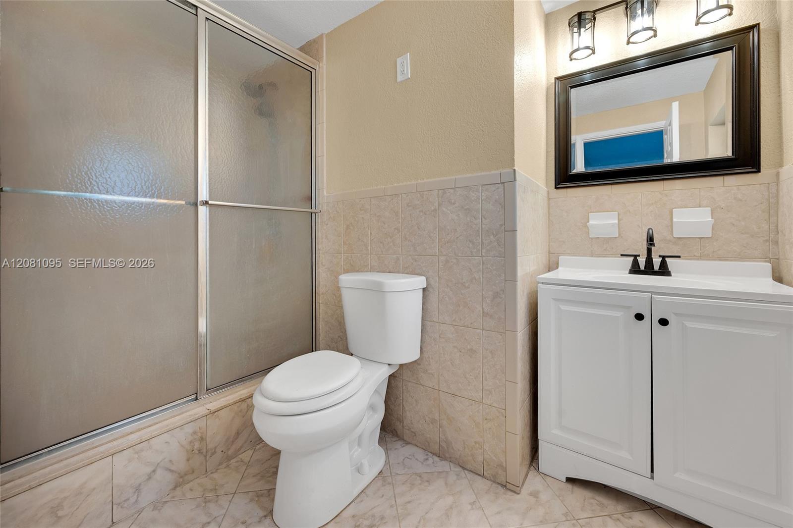 1024 Long Island Avenue Property Photo 19