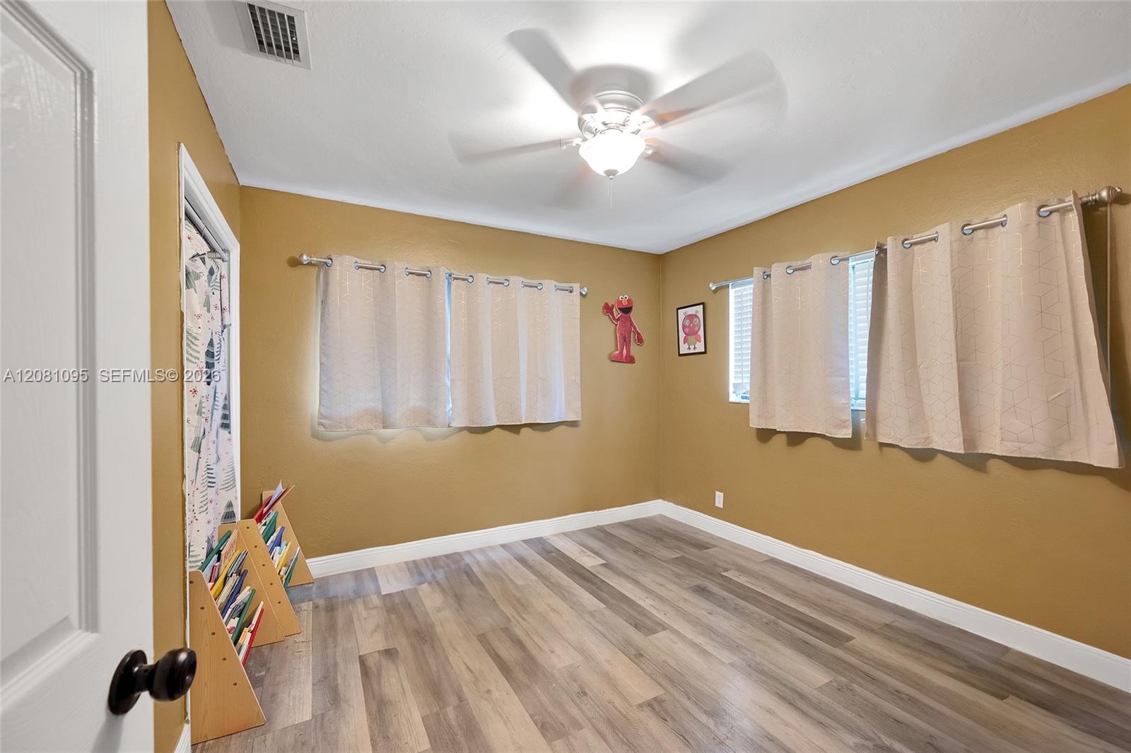1024 Long Island Avenue Property Photo 25