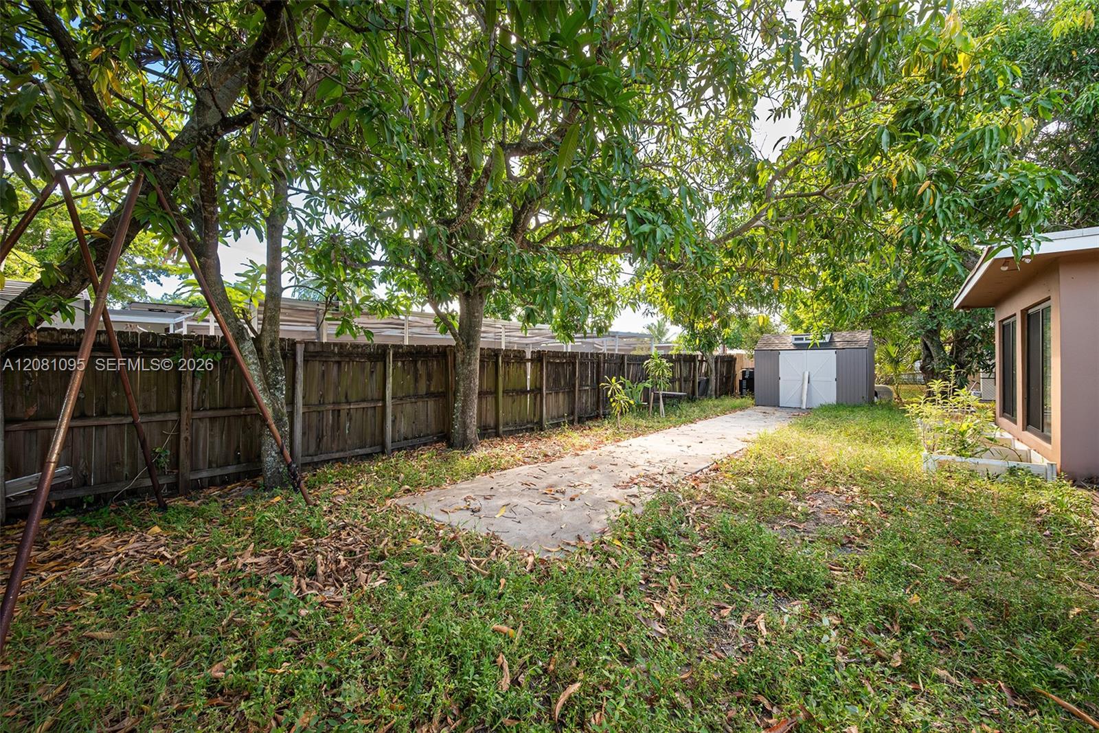 1024 Long Island Avenue Property Photo 27