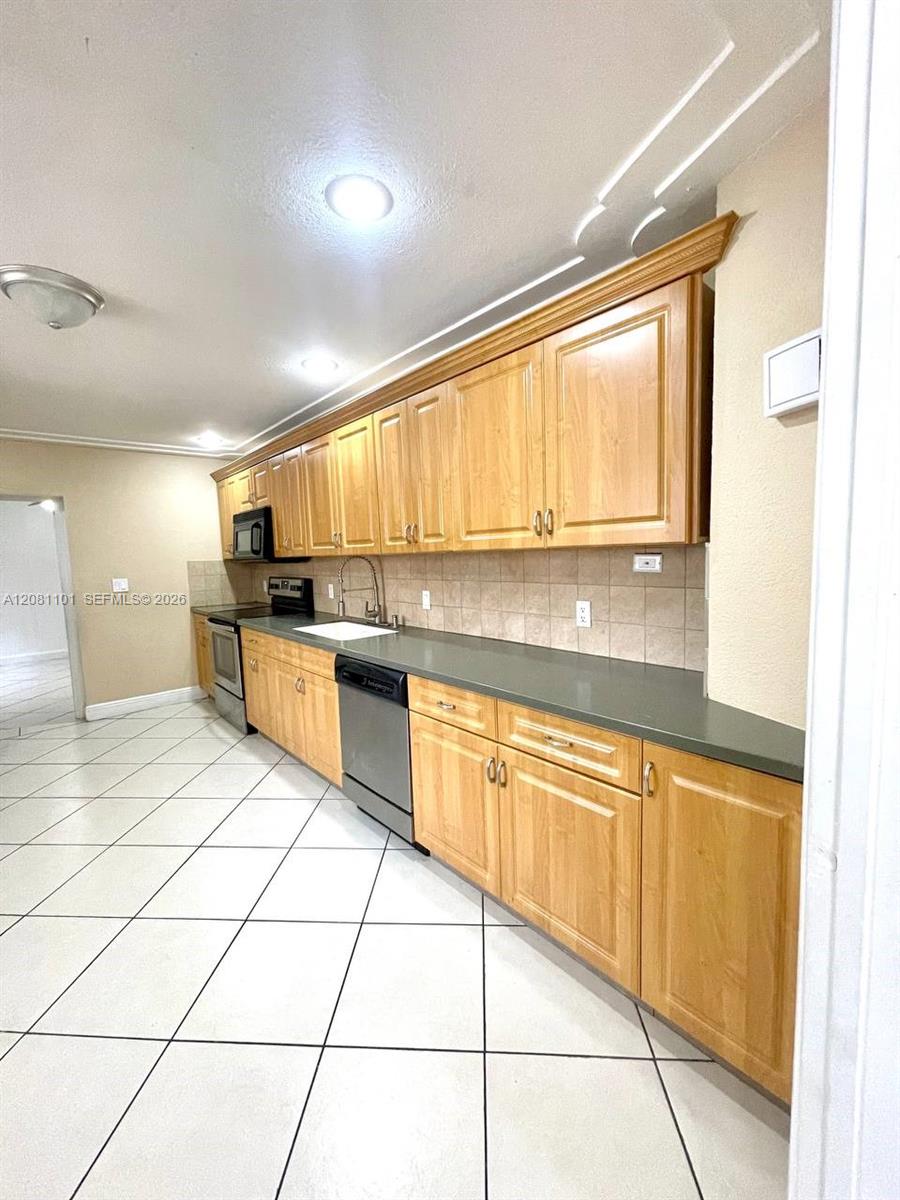 62 W 44th Street 0 Property Photo 9