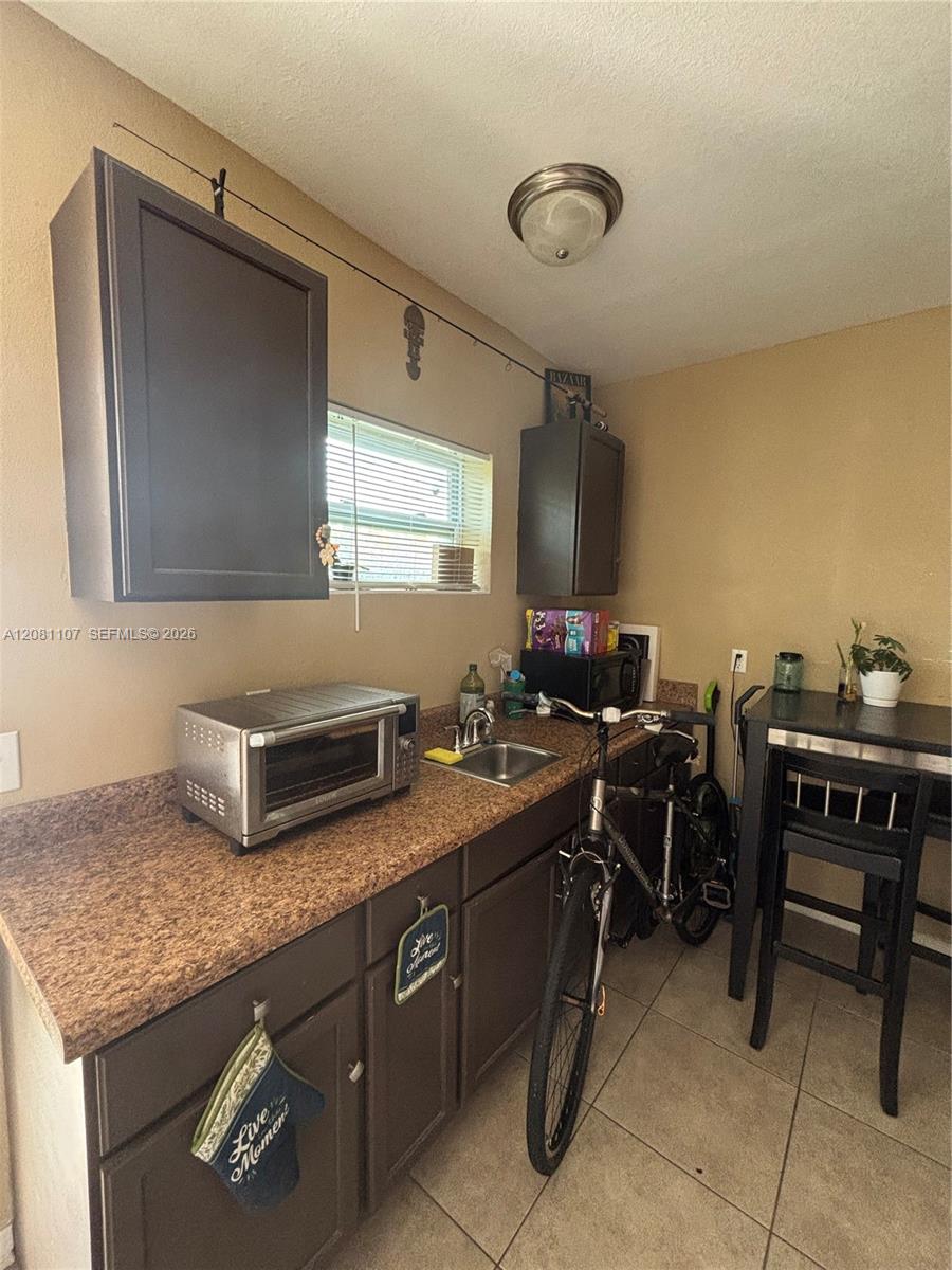 1348 Ortega St Property Photo 27