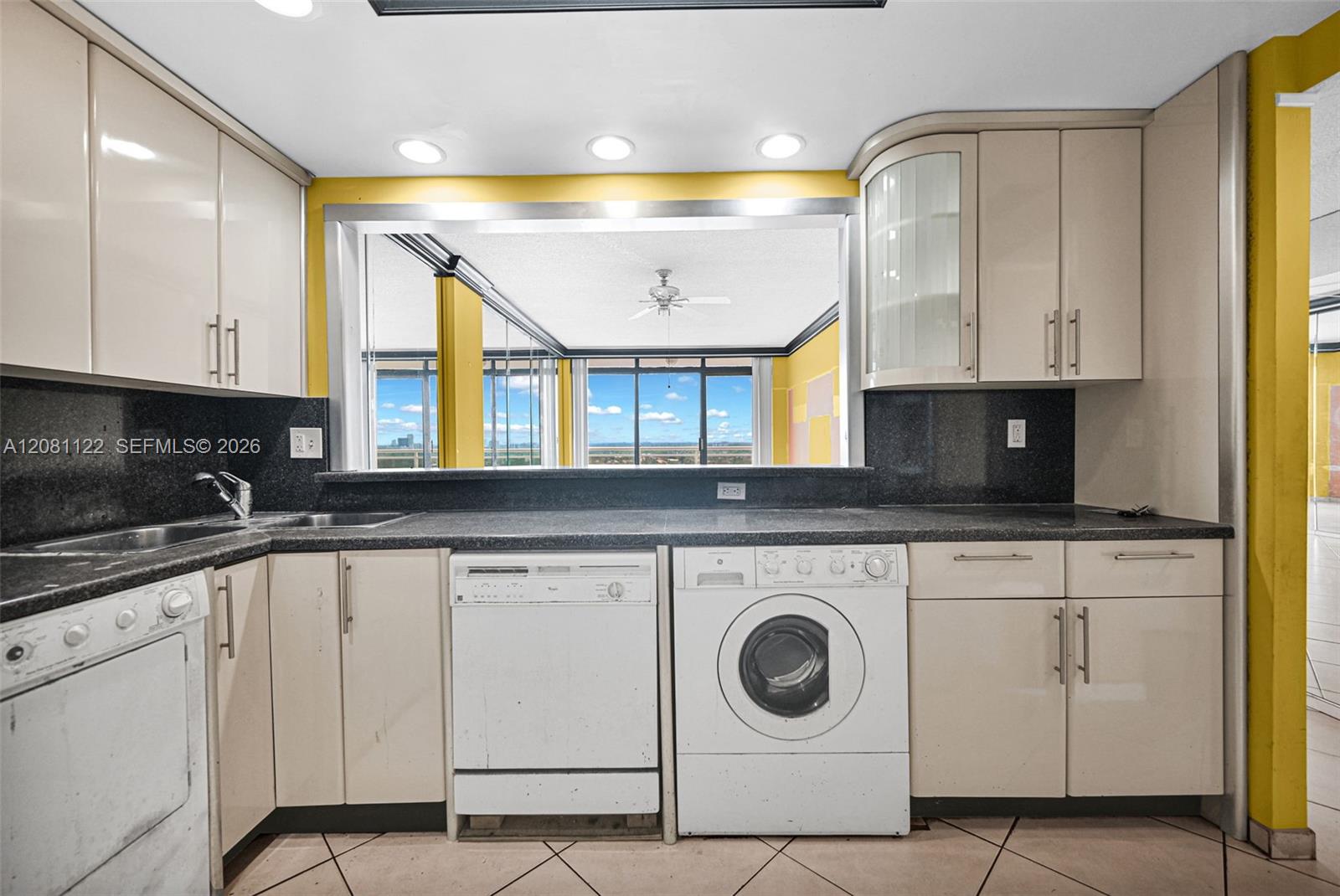 1600 S Ocean Drive Phd Property Photo 8