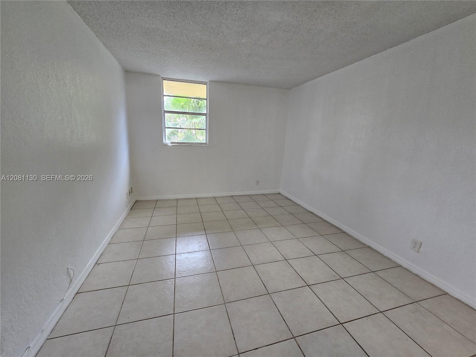 4550 Nw 9th Street 310e Property Photo 6
