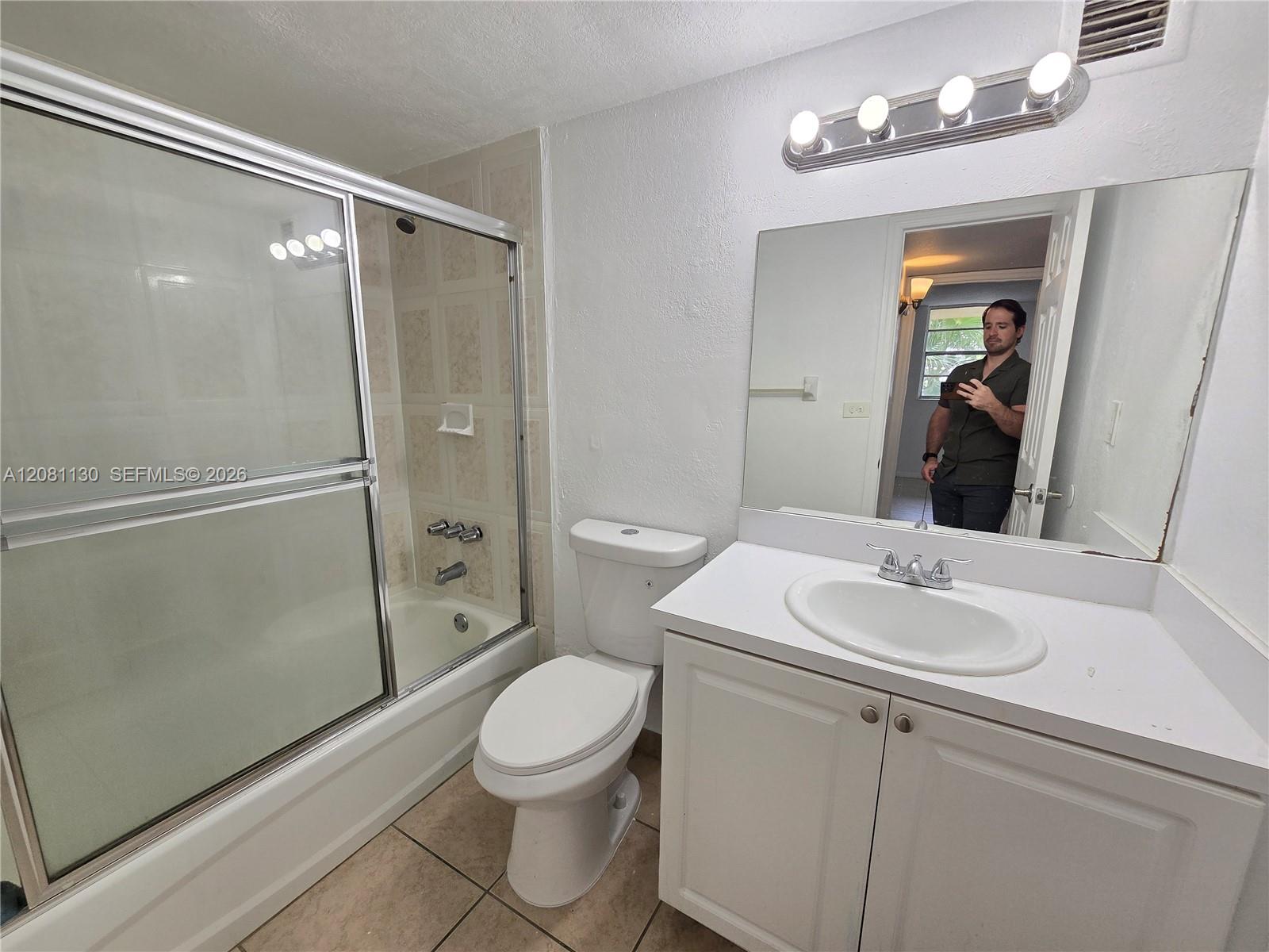 4550 Nw 9th Street 310e Property Photo 9