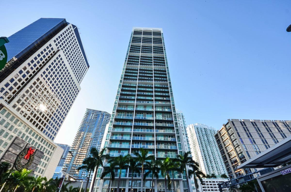 500 Brickell Avenue 3000 Property Photo 1