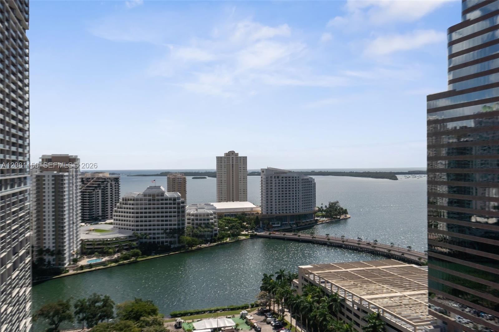 500 Brickell Avenue 3000 Property Photo 16