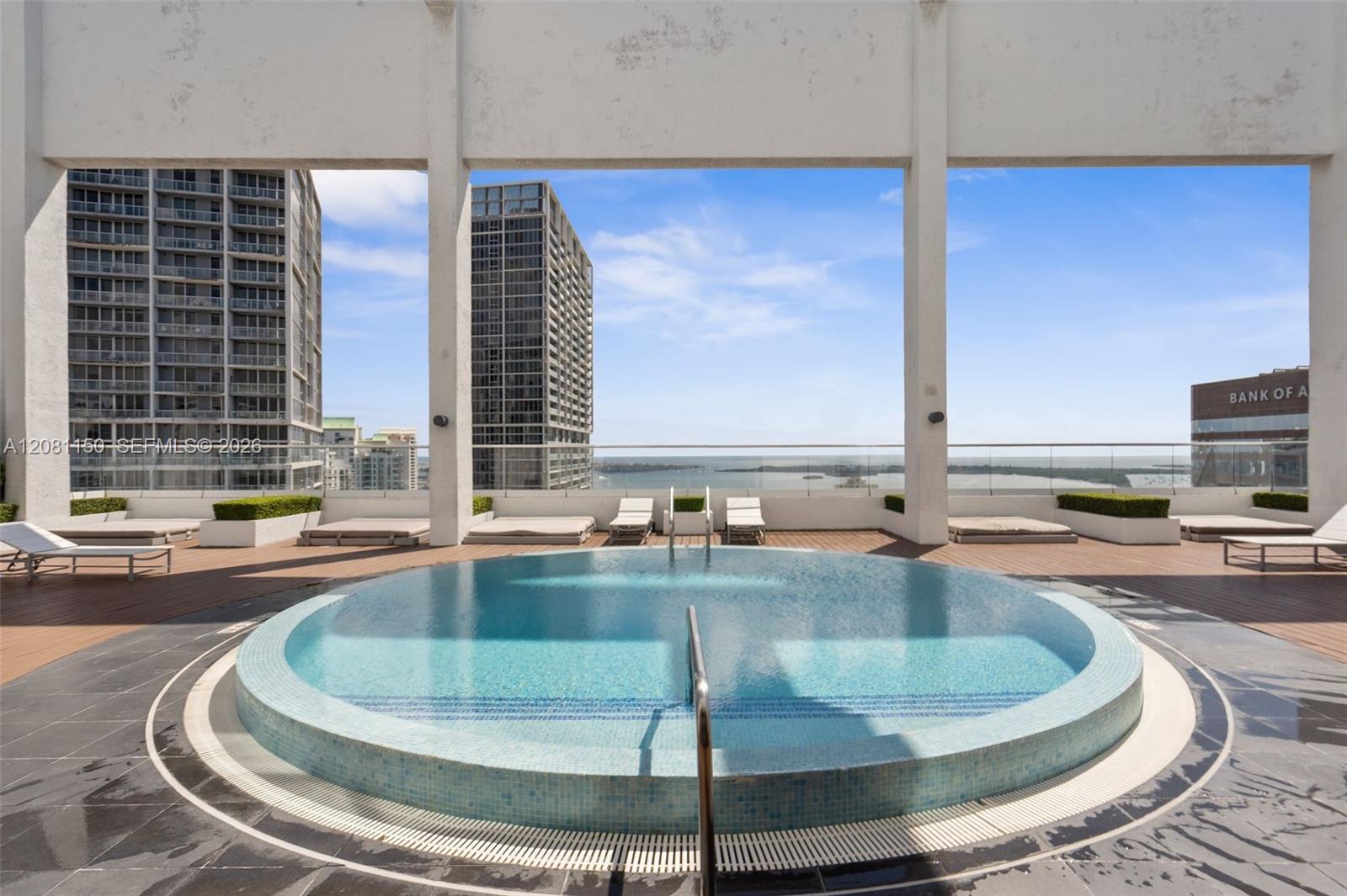 500 Brickell Avenue 3000 Property Photo 18