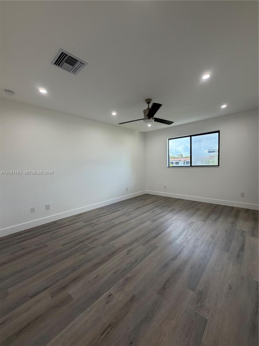 4655 Sw 32nd Avenue 2b Property Photo 13