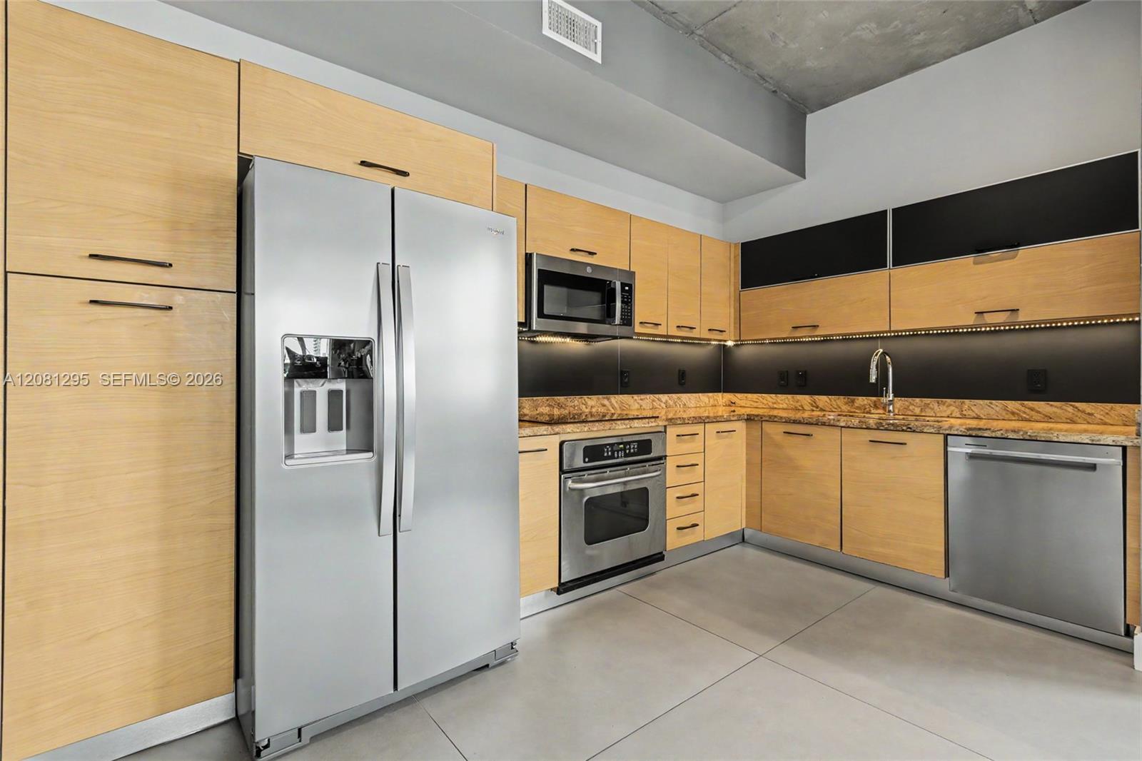 2275 Biscayne Boulevard 1004 Property Photo 8