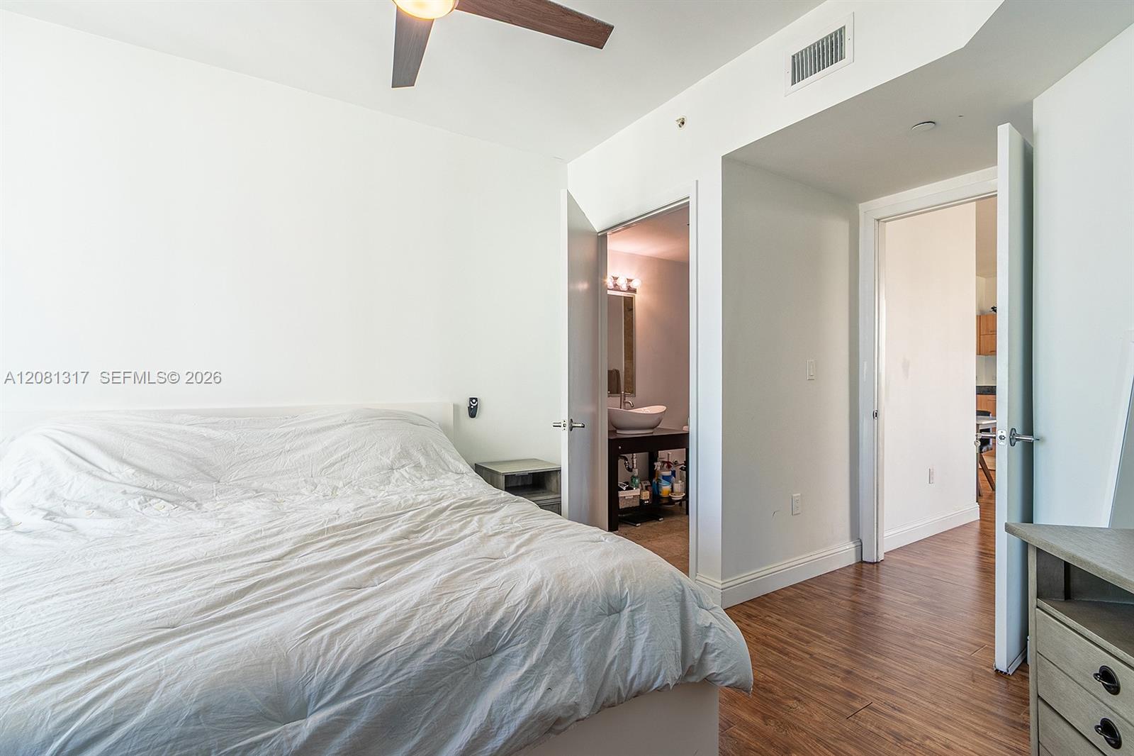 350 S Miami Avenue 3914 Property Photo 18