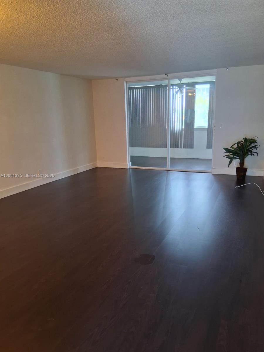 A12081325 Property Photo 6