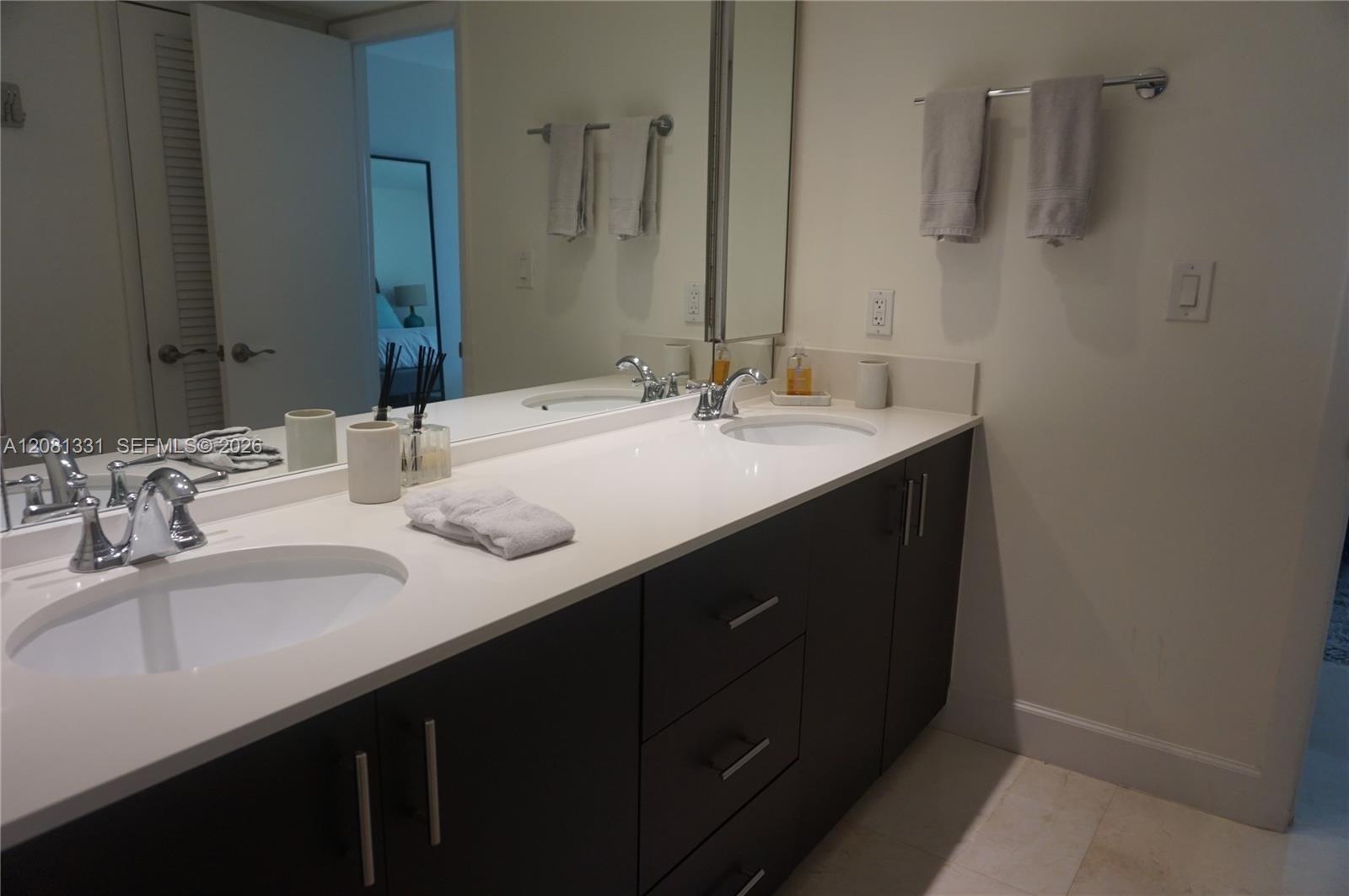 1121 Crandon Boulevard E1006 Property Photo 19