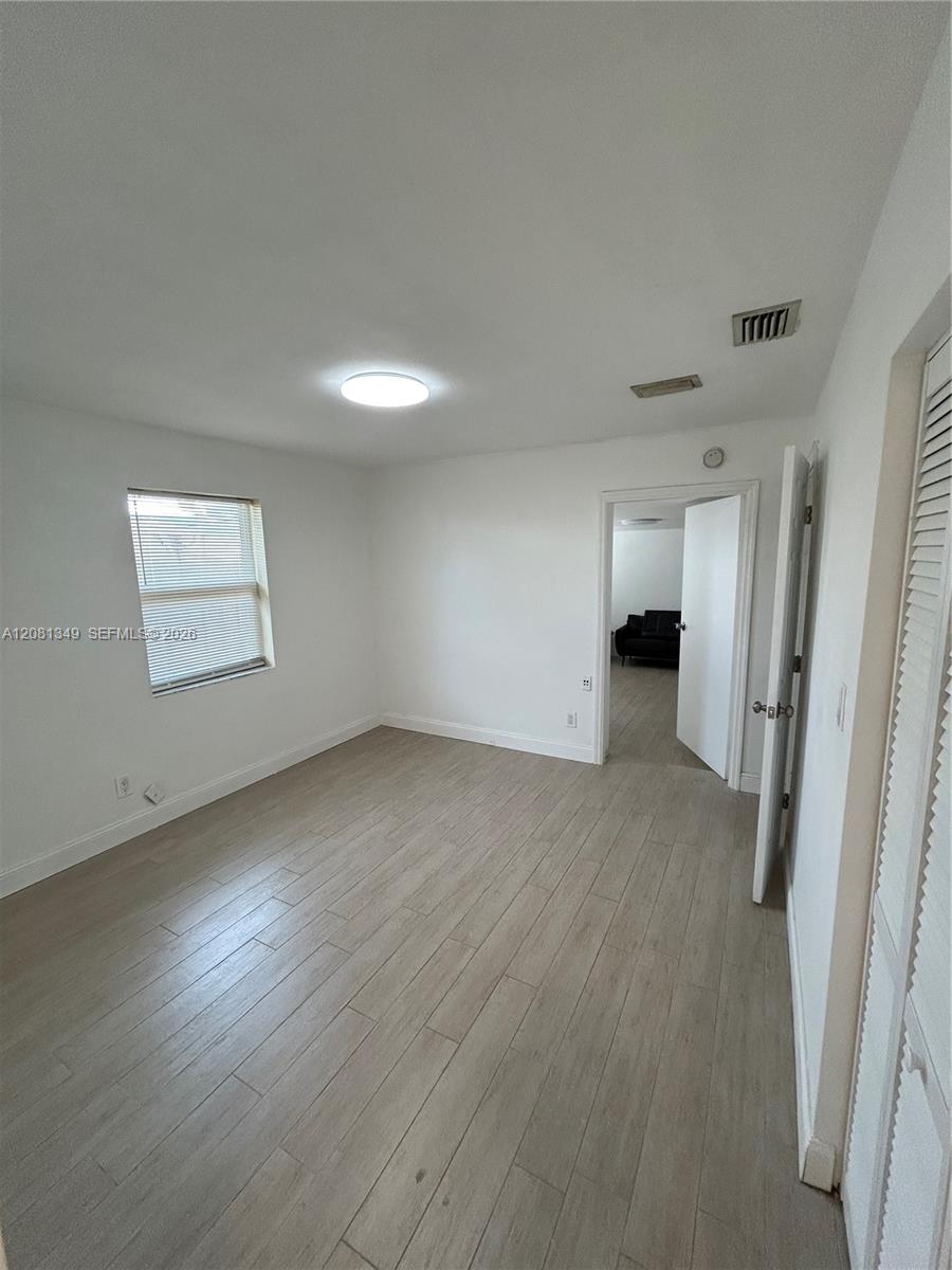 A12081349 Property Photo 5