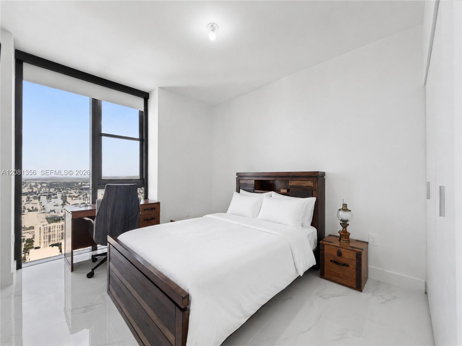 A12081356 Property Photo 23