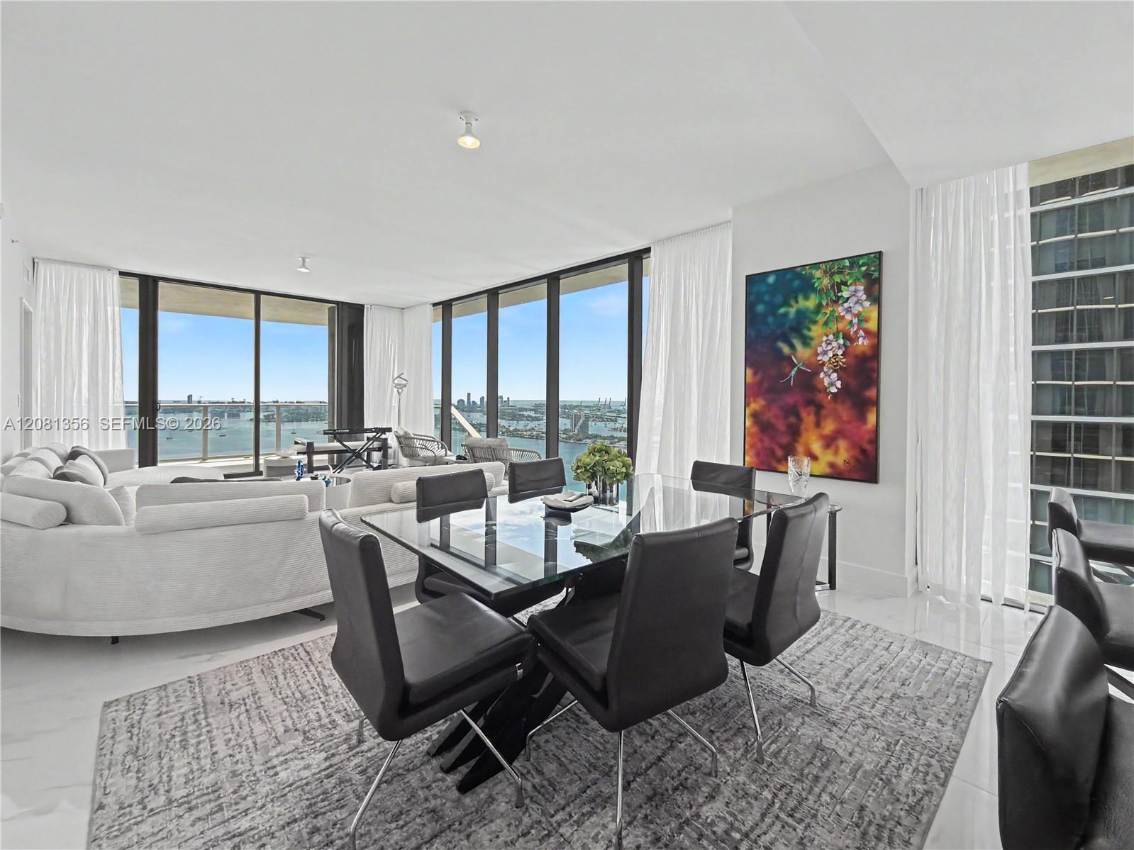 A12081356 Property Photo 43