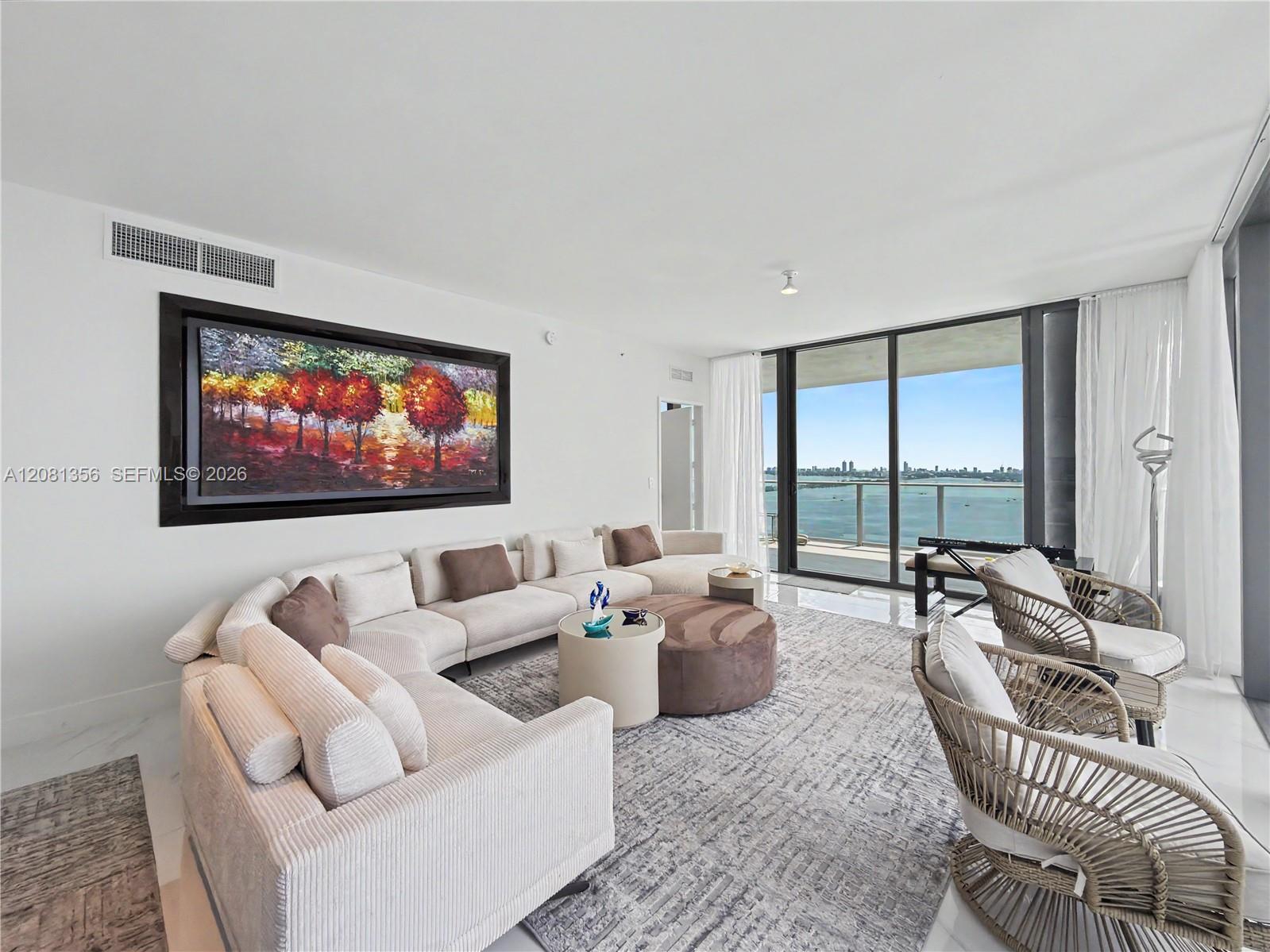 A12081356 Property Photo 45
