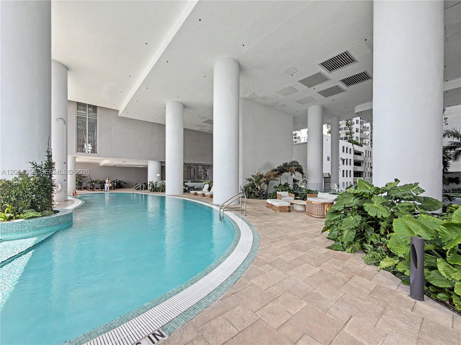 A12081356 Property Photo 54